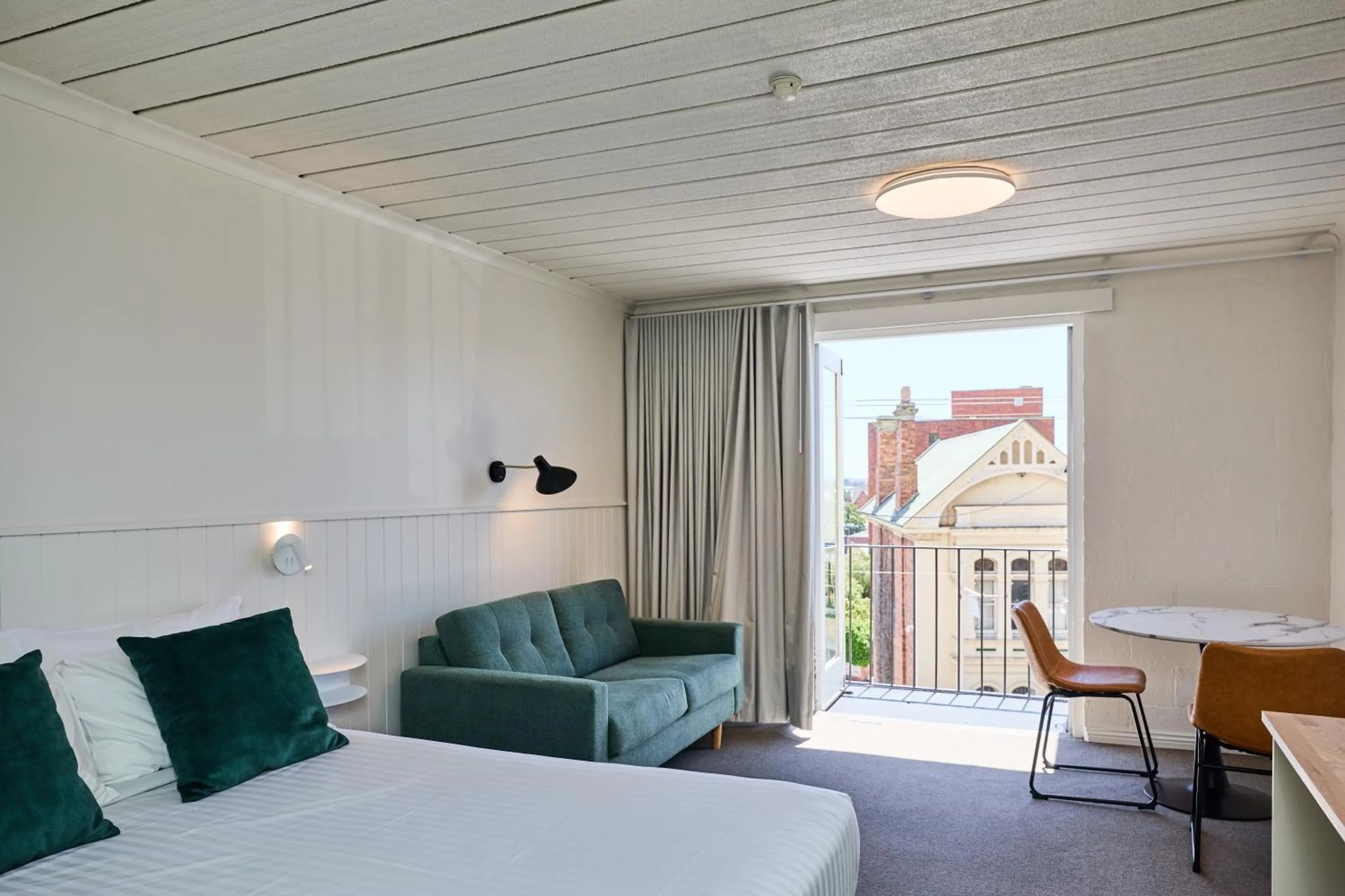 Bed in Balmoral On York