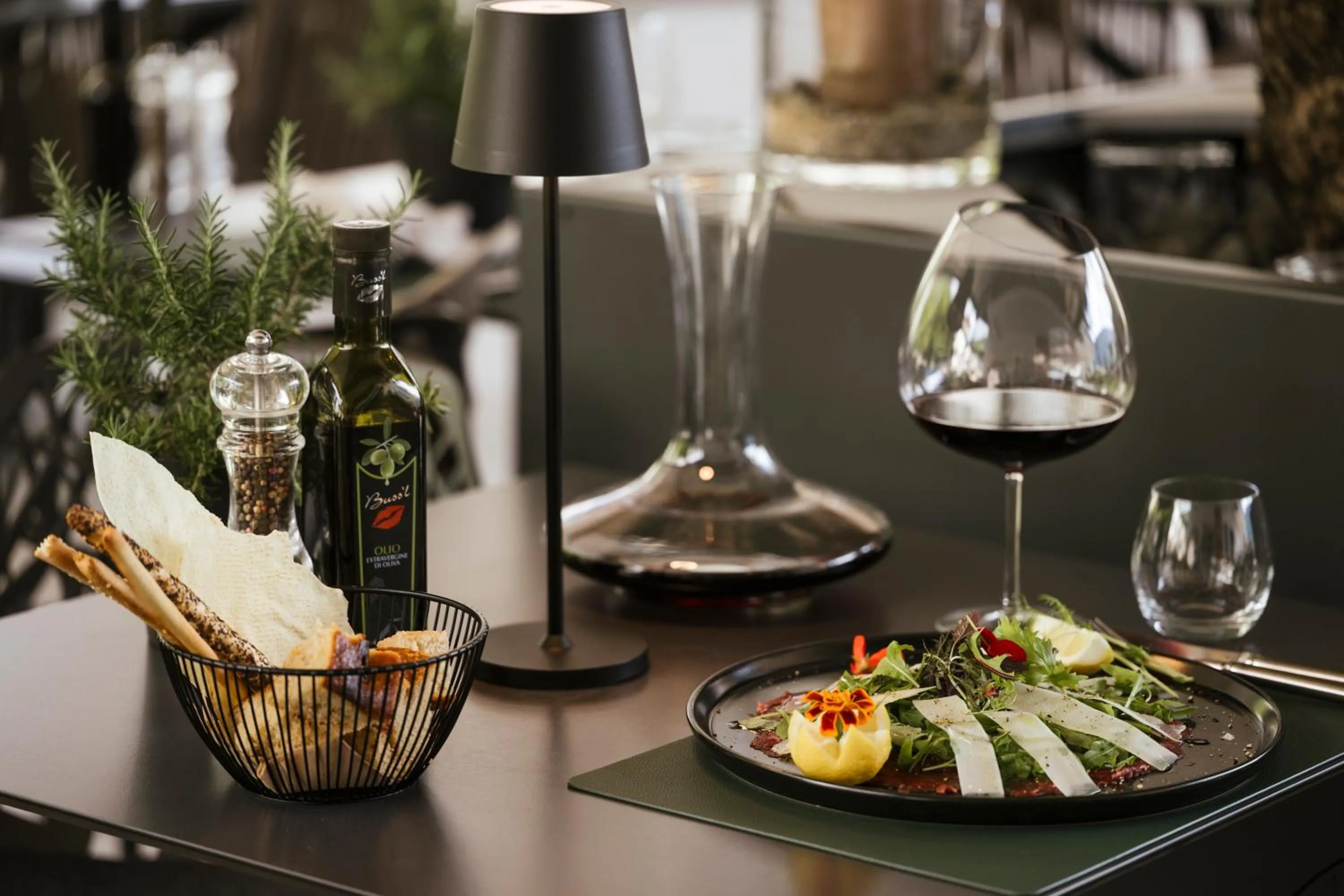 Food in Mair Am Ort Living Hotel B&B