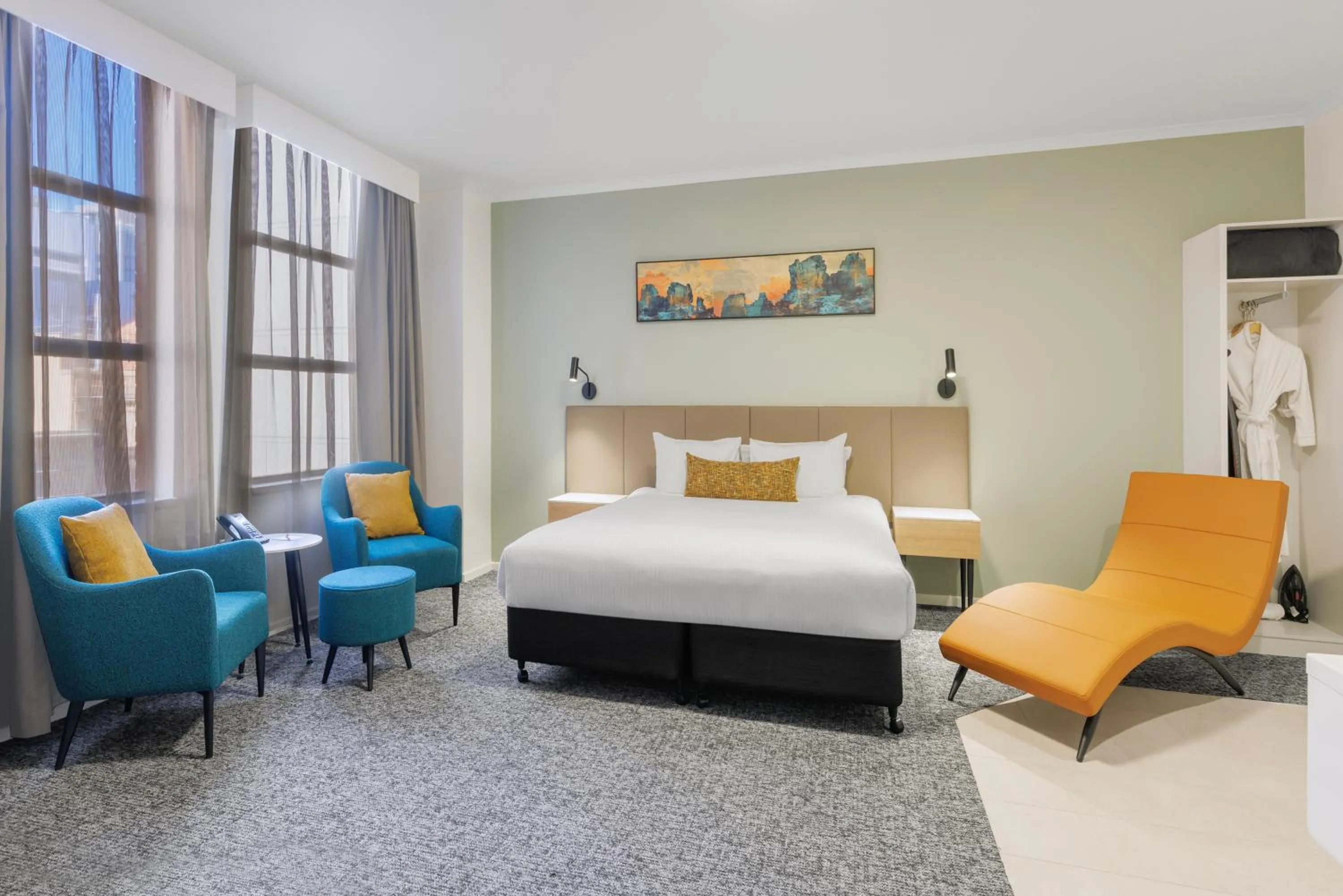 Bedroom, Bed in The Chancellor on Currie