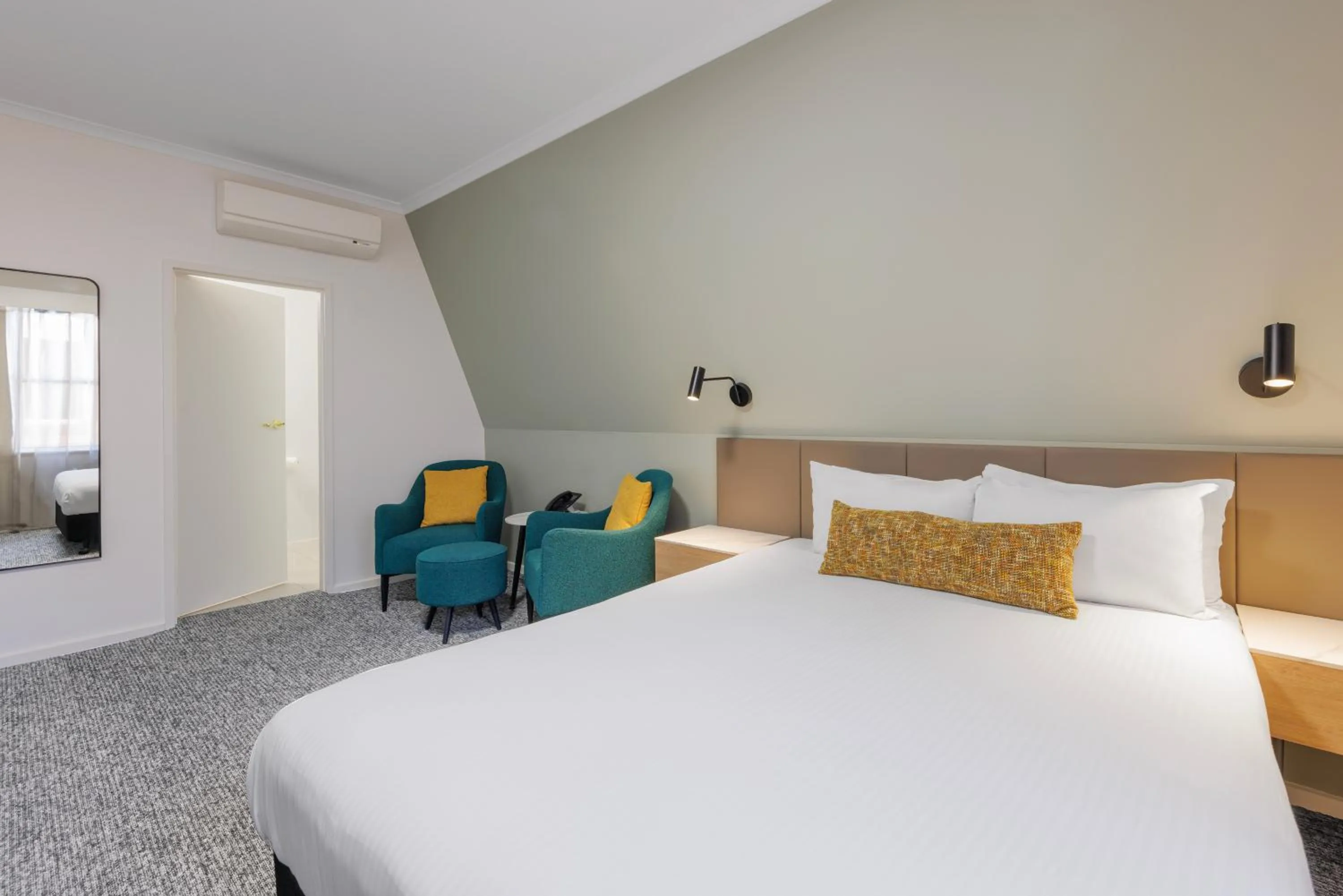 Bed in The Chancellor on Currie