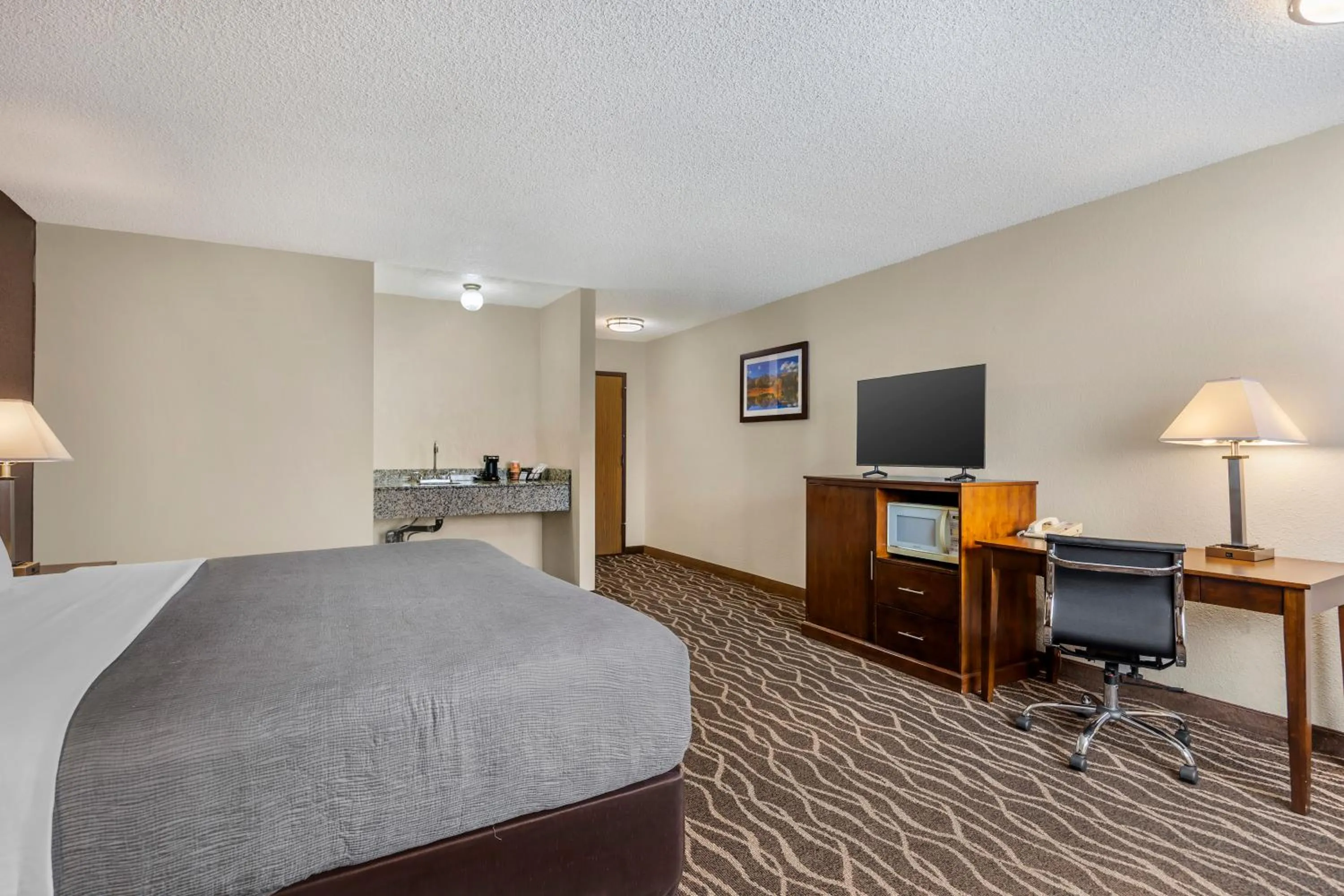 Bed in Quality Inn Umatilla - Hermiston