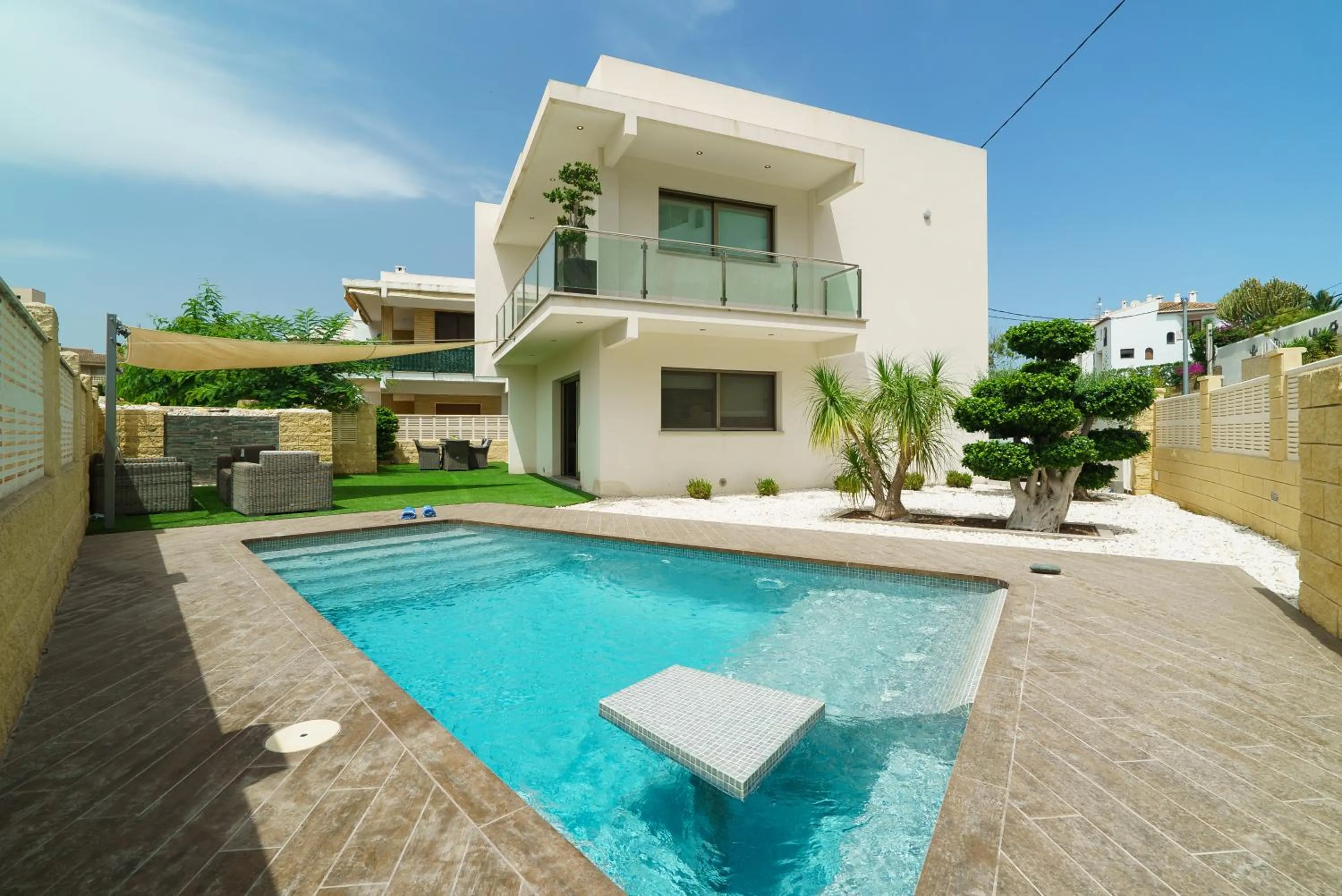 Casa Javi by Aguilarent