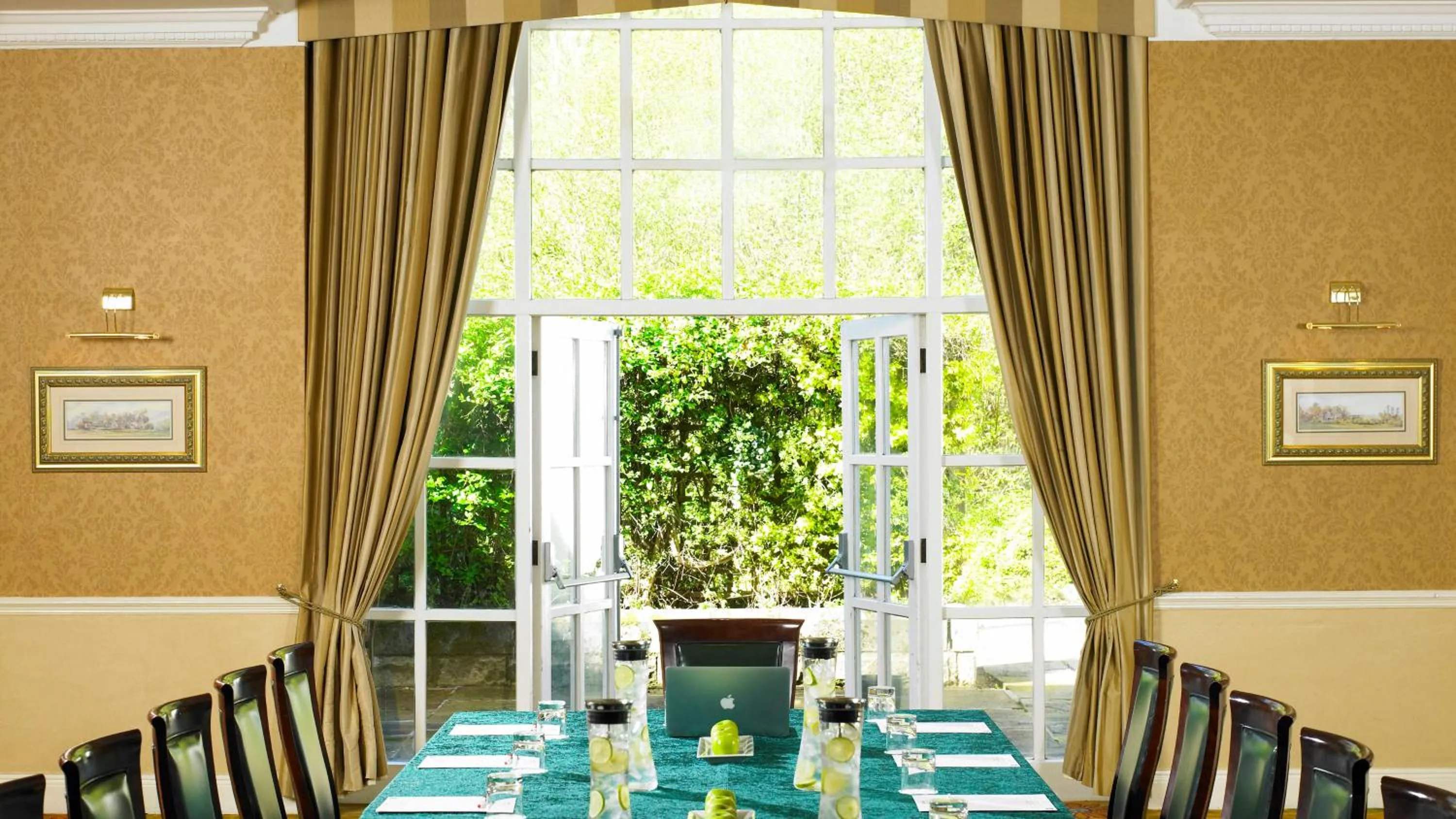 Business facilities in Hollins Hall Hotel, Golf & Country Club