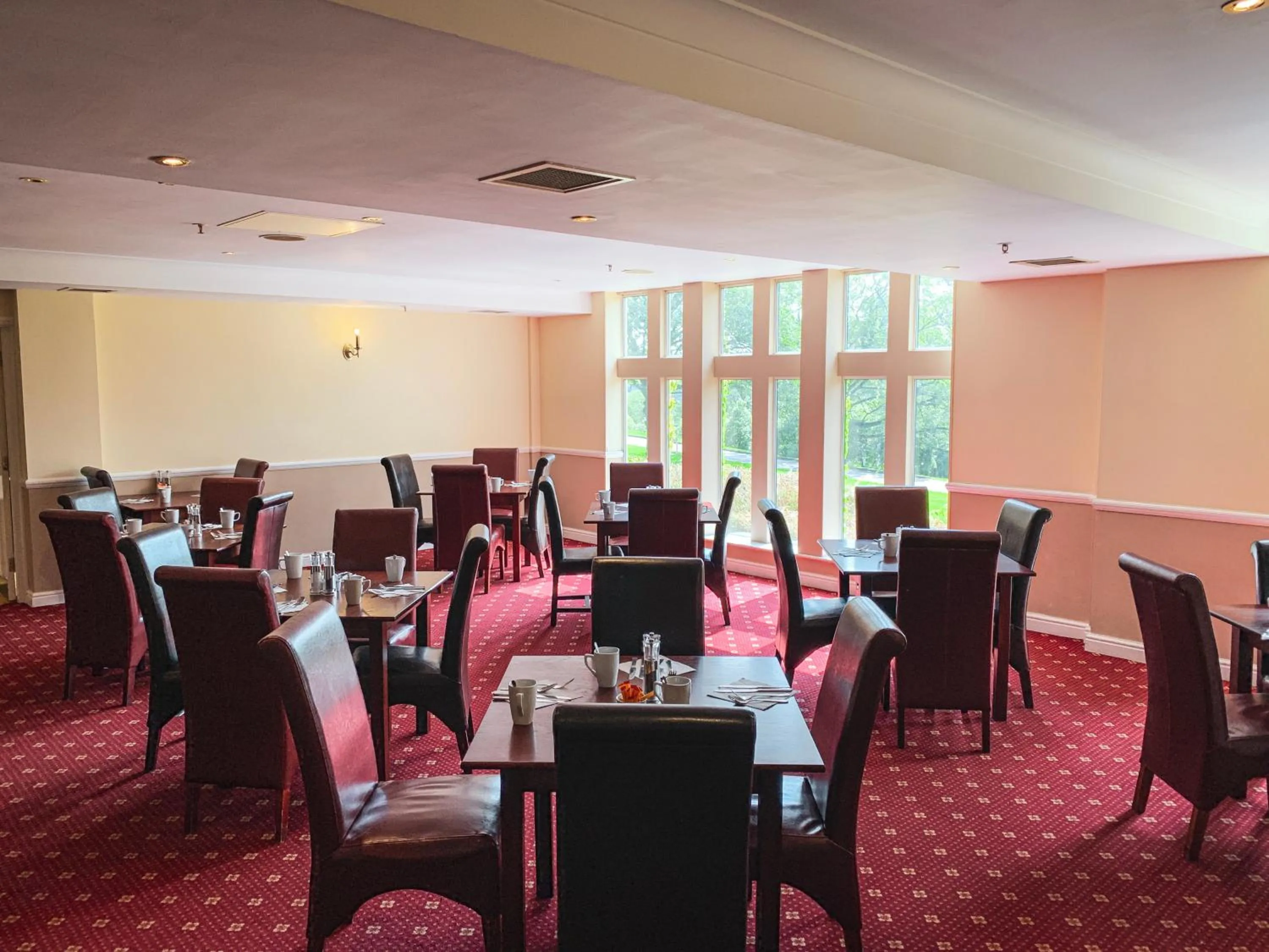 Restaurant/places to eat in Hollins Hall Hotel, Golf & Country Club