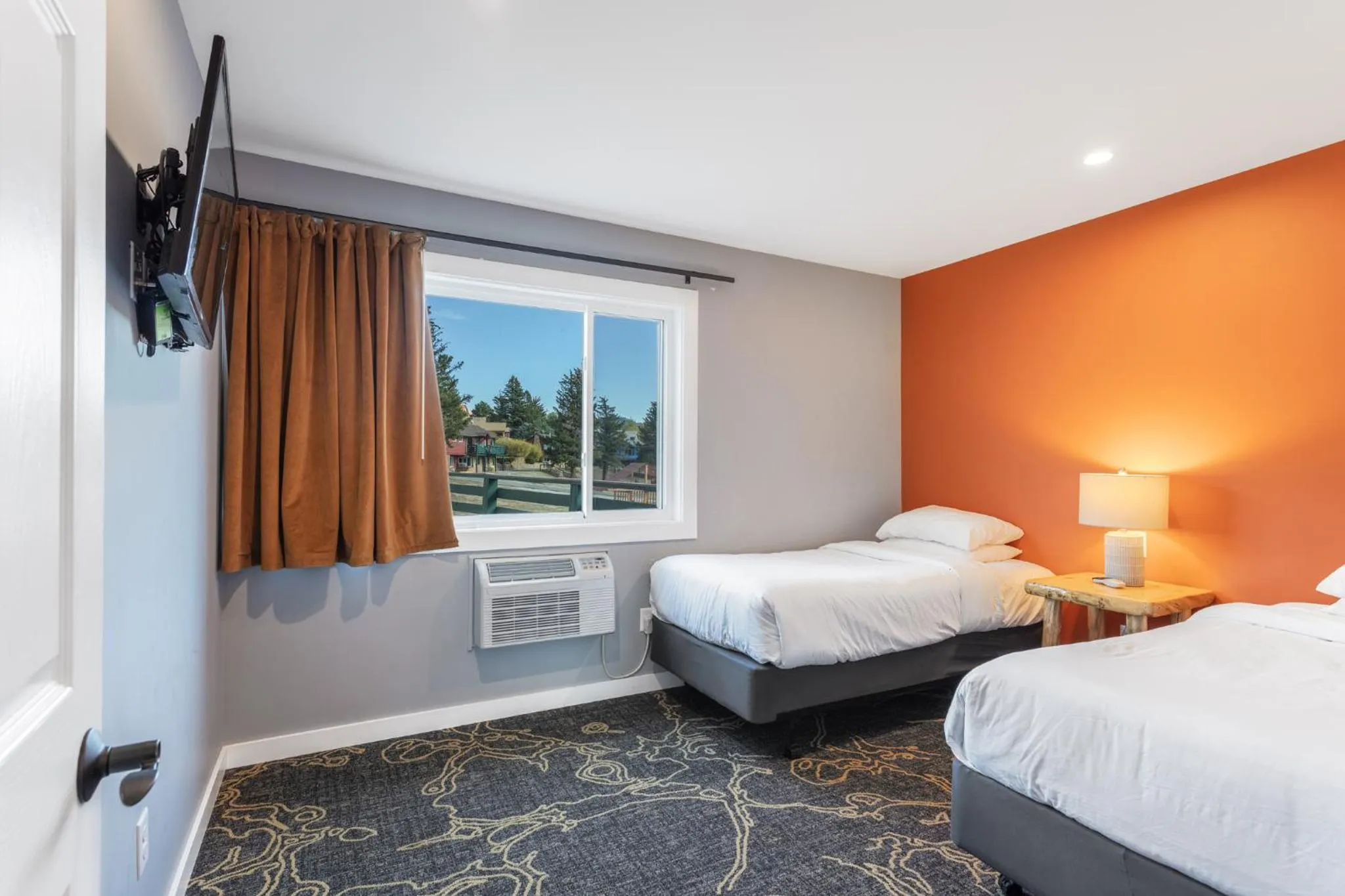 Bed in Discovery Lodge