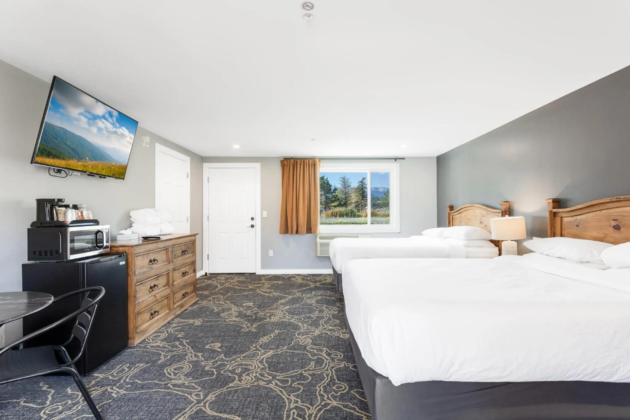 Bed in Discovery Lodge