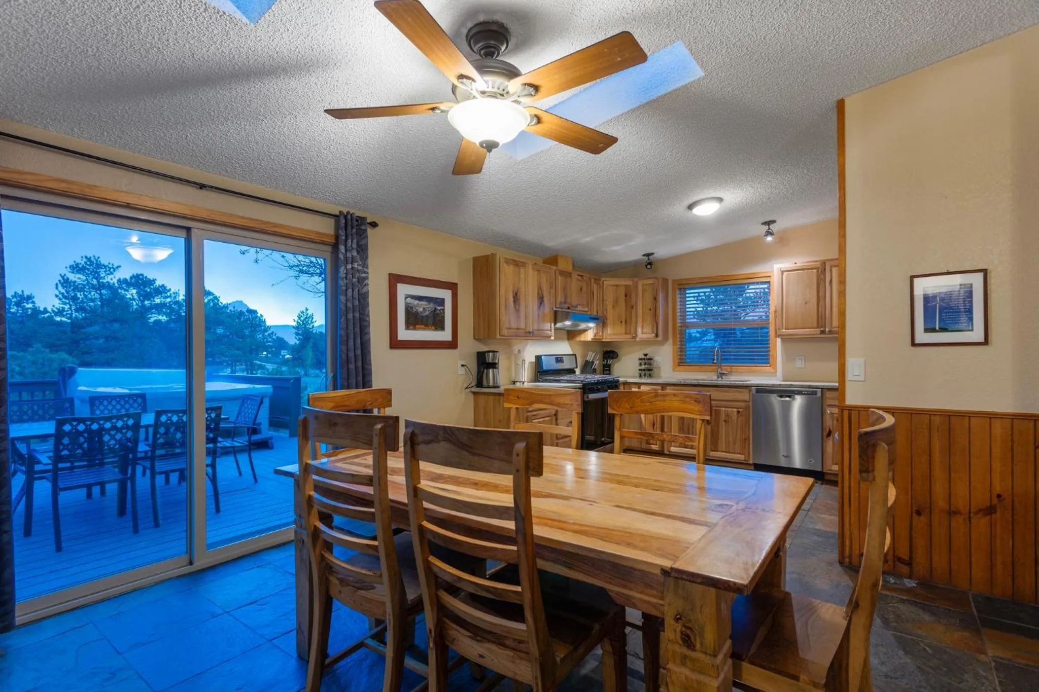 Kitchen or kitchenette in Discovery Lodge