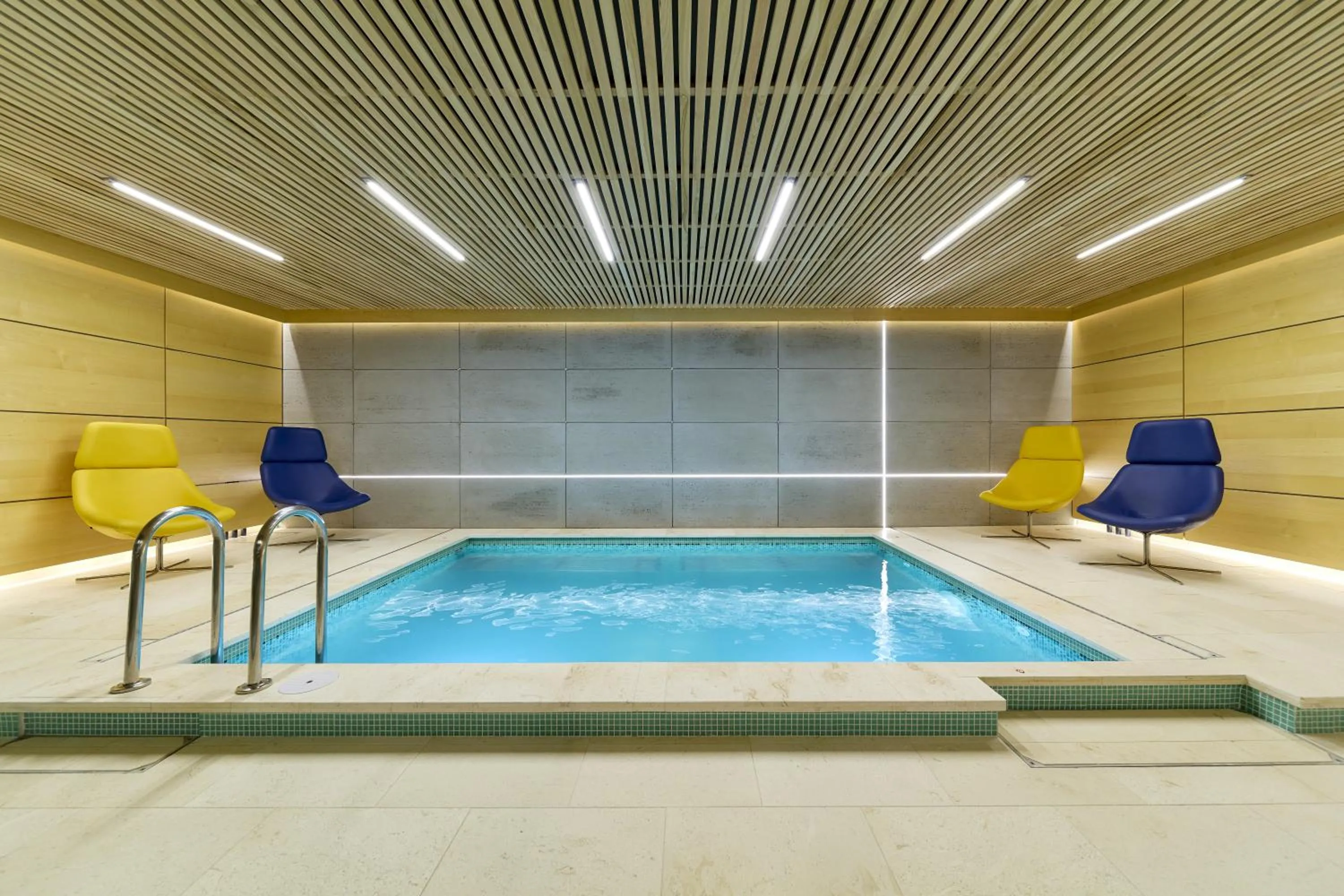 Swimming pool in Kamieniec 27 Bed & Breakfast