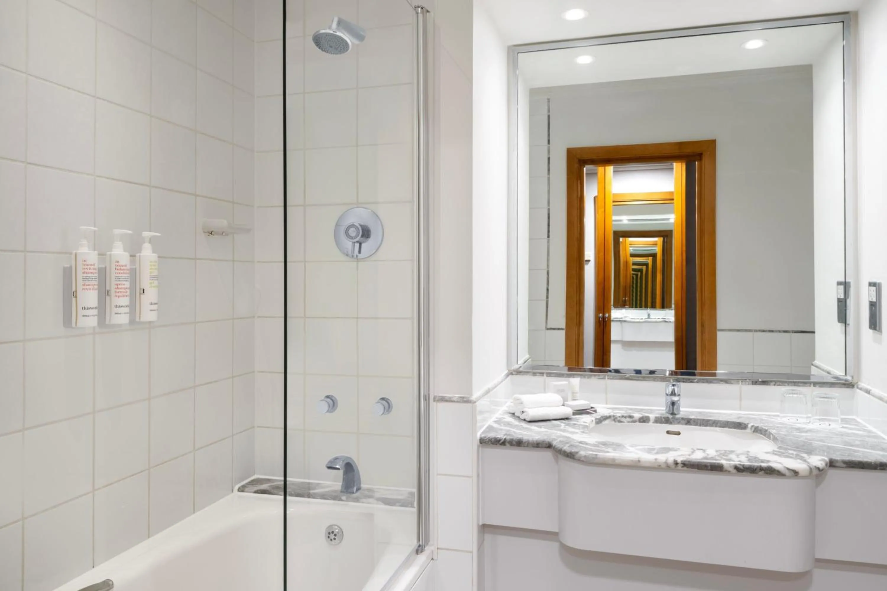 Bathroom in Delta Hotels by Marriott Bexleyheath