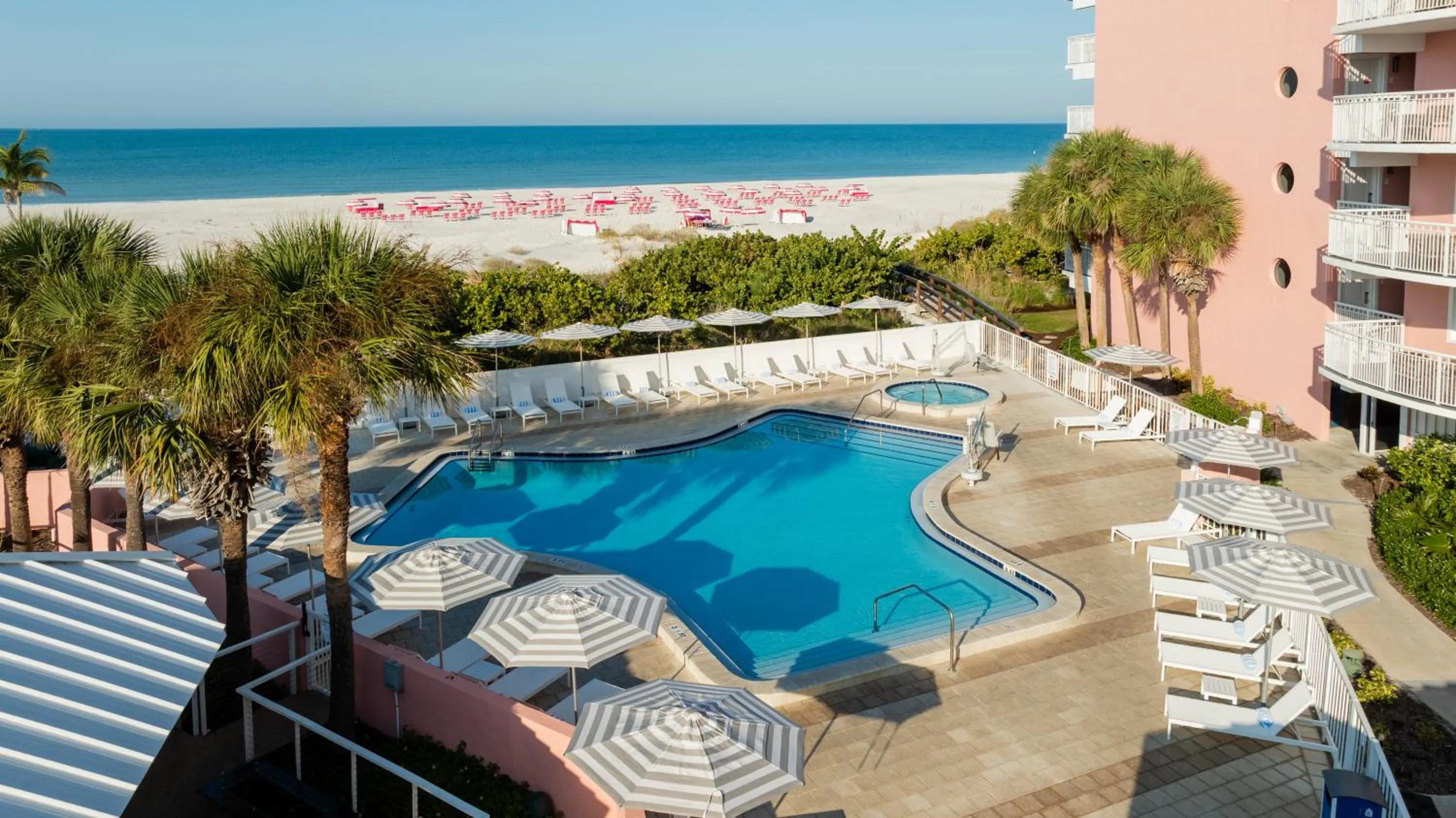 Beach House Suites by the Don CeSar