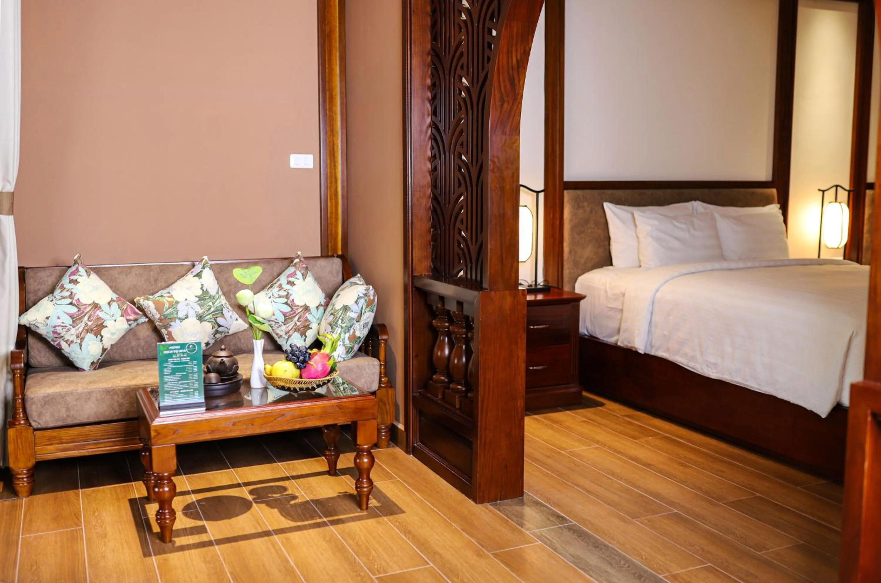 Living room, Bed in Phuong Nam Resort