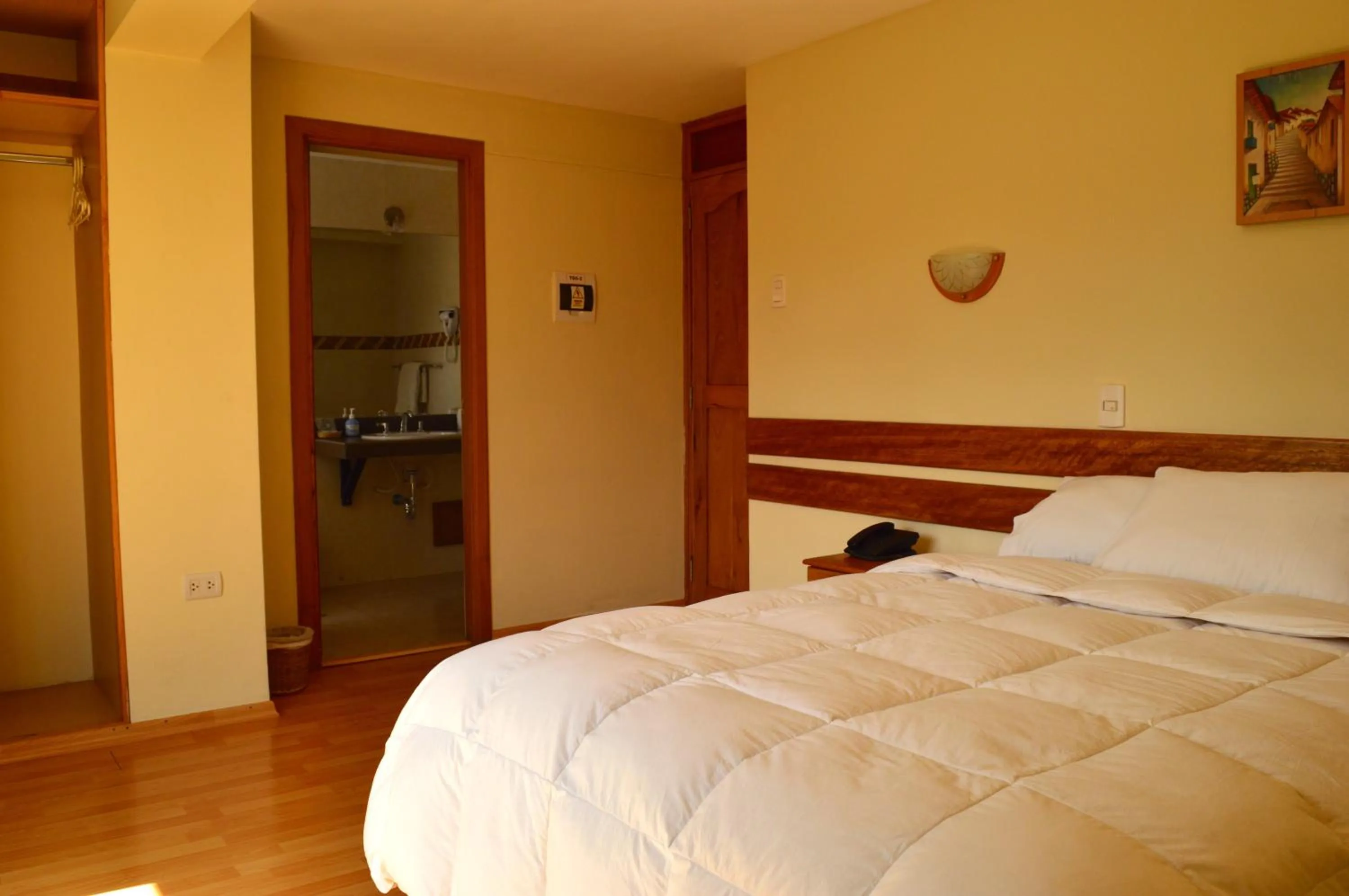 Bed in Florida del Inca Hotel