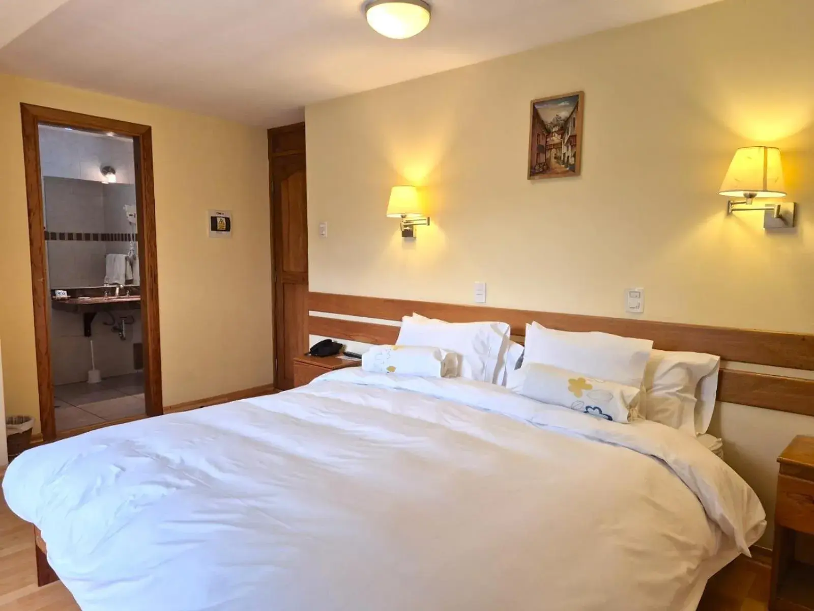 King Room in Florida del Inca Hotel King Room in Florida del Inca Hotel