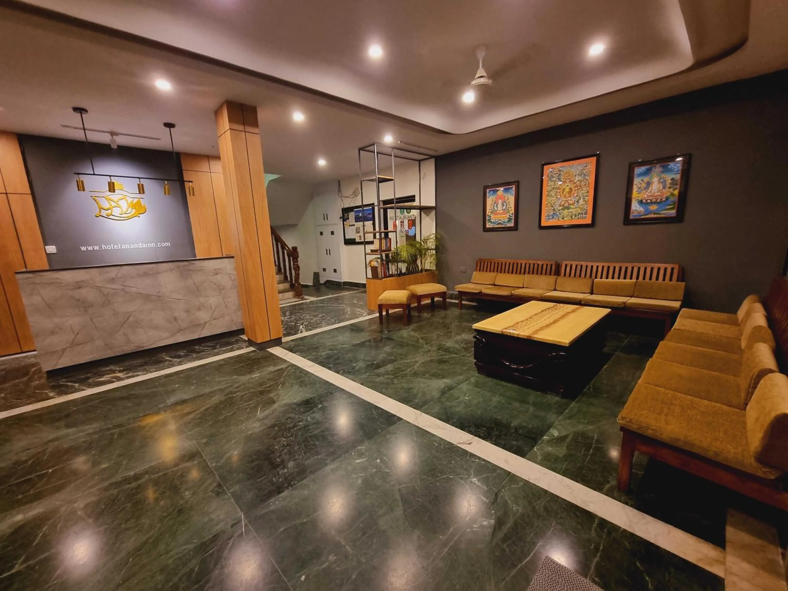 Facade/entrance in Hotel Ananda Inn