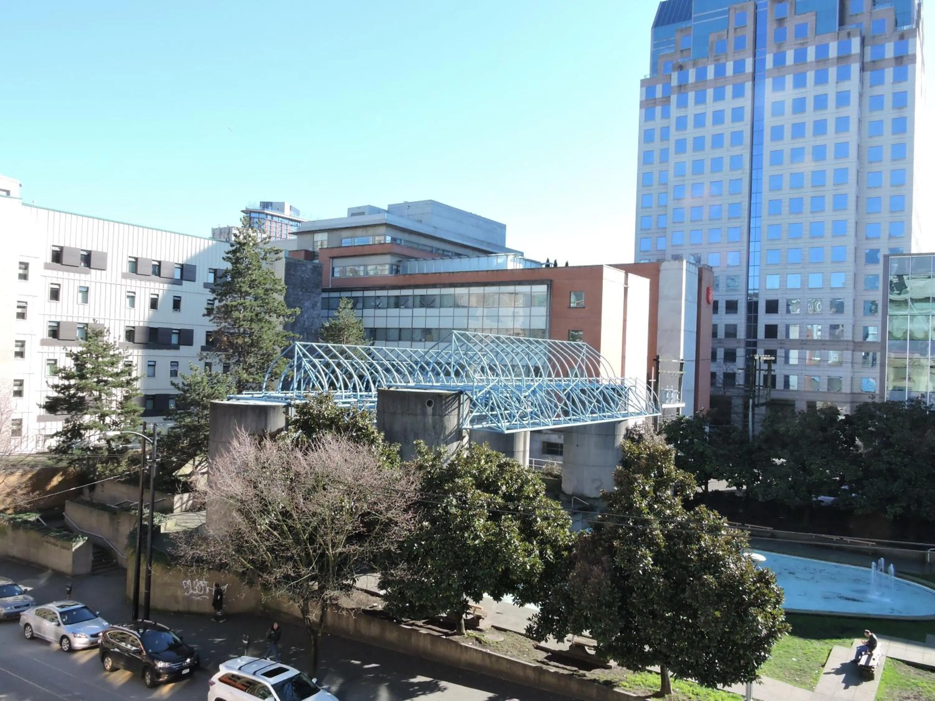 Facade/entrance in St Clair Hostel