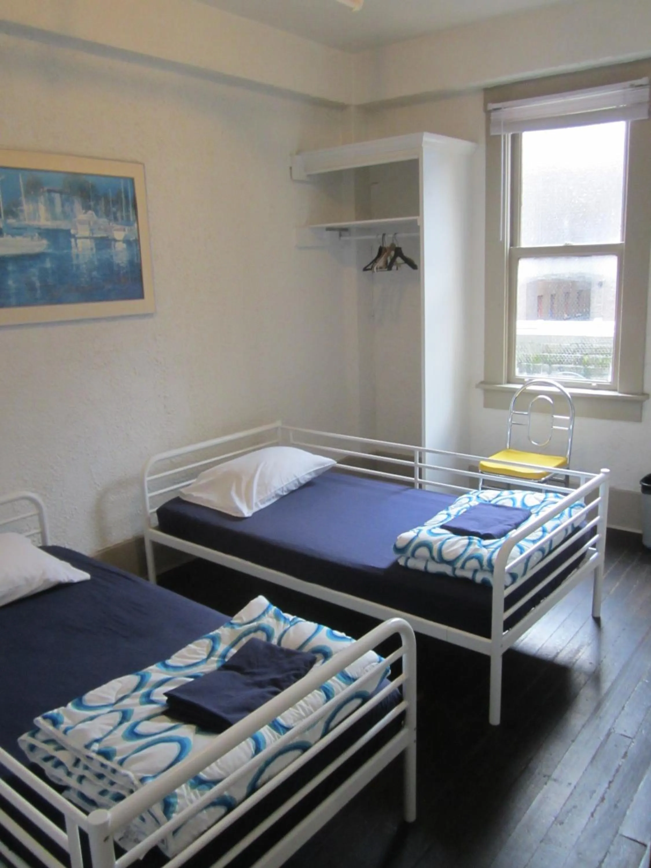 Shower, Bed in St Clair Hostel