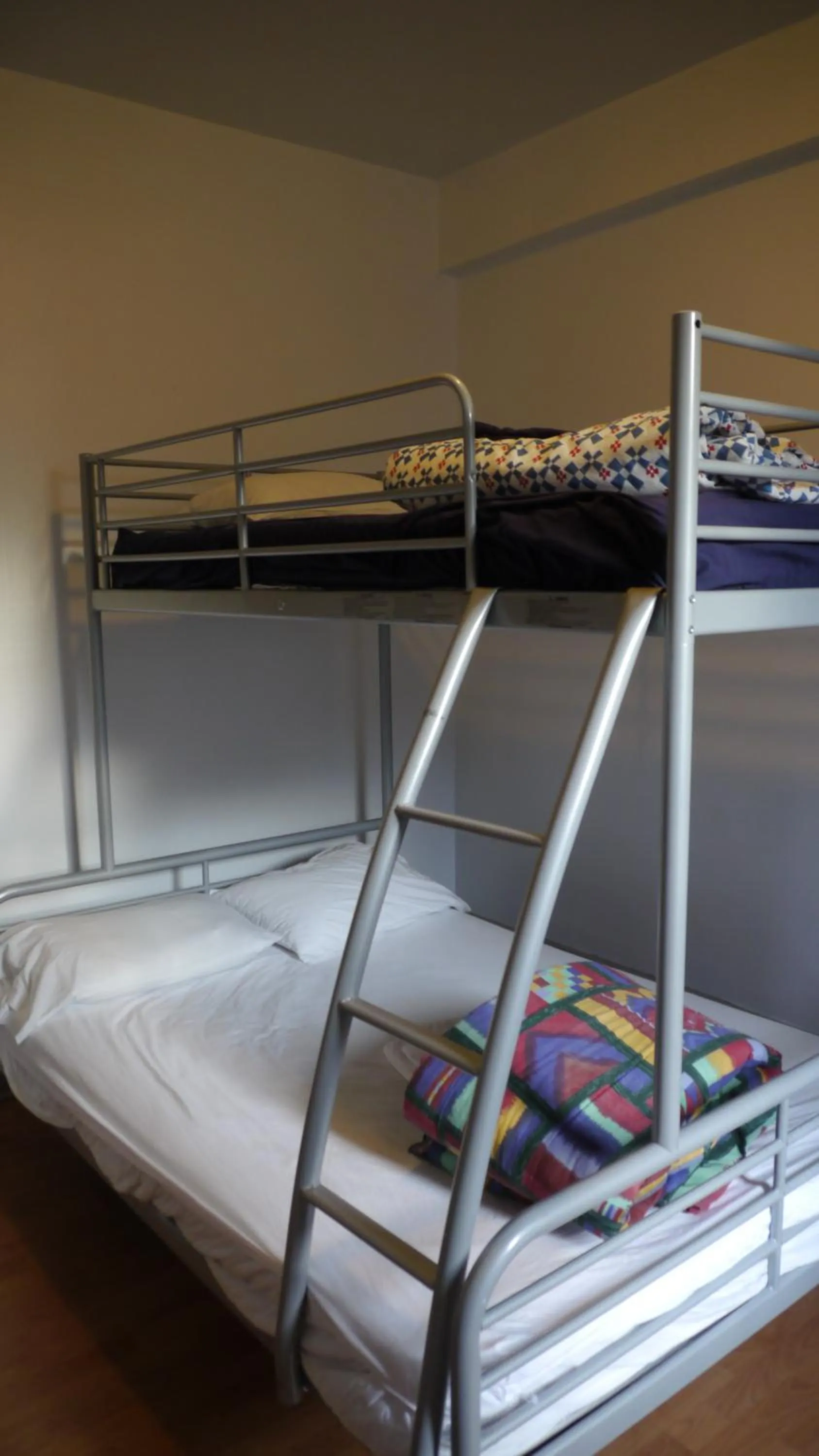 Shower, Bed in St Clair Hostel