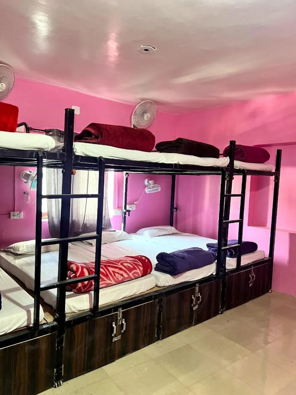 Bed in The Hostel Crown