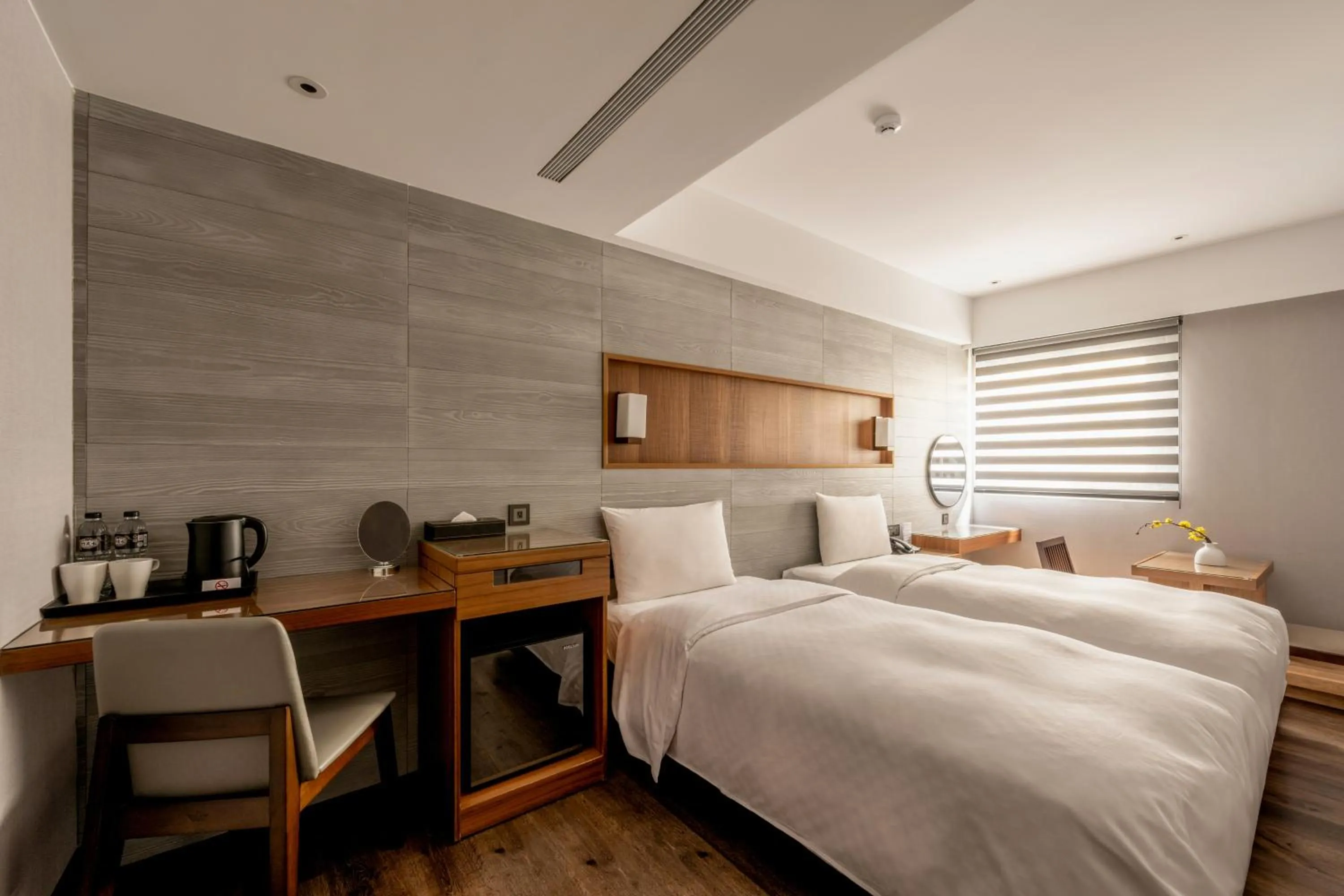 Photo of the whole room, Bed in suye hotel