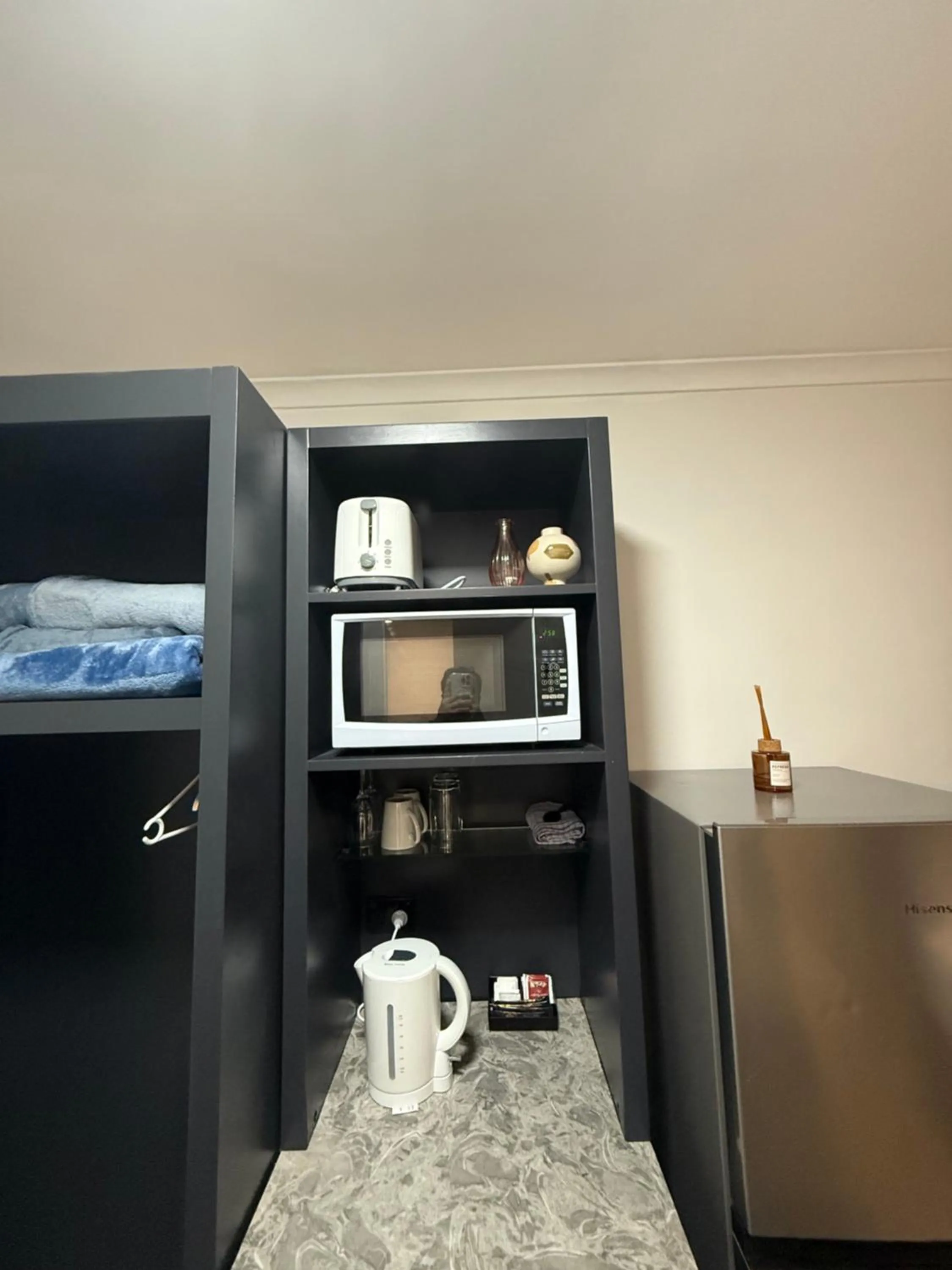 Kitchen or kitchenette in Bankstown Motel 10
