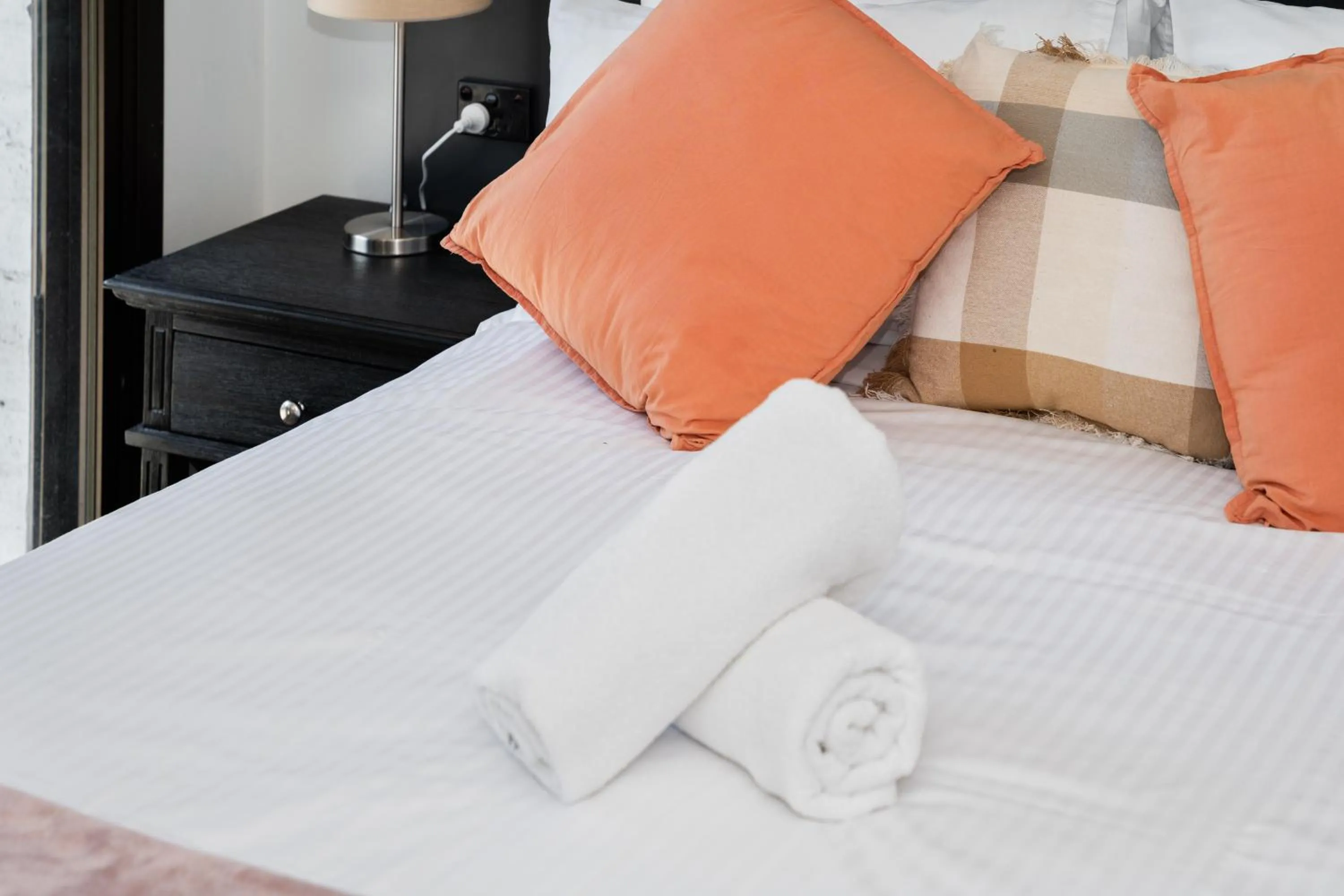 towels, Bed in Bankstown Motel 10