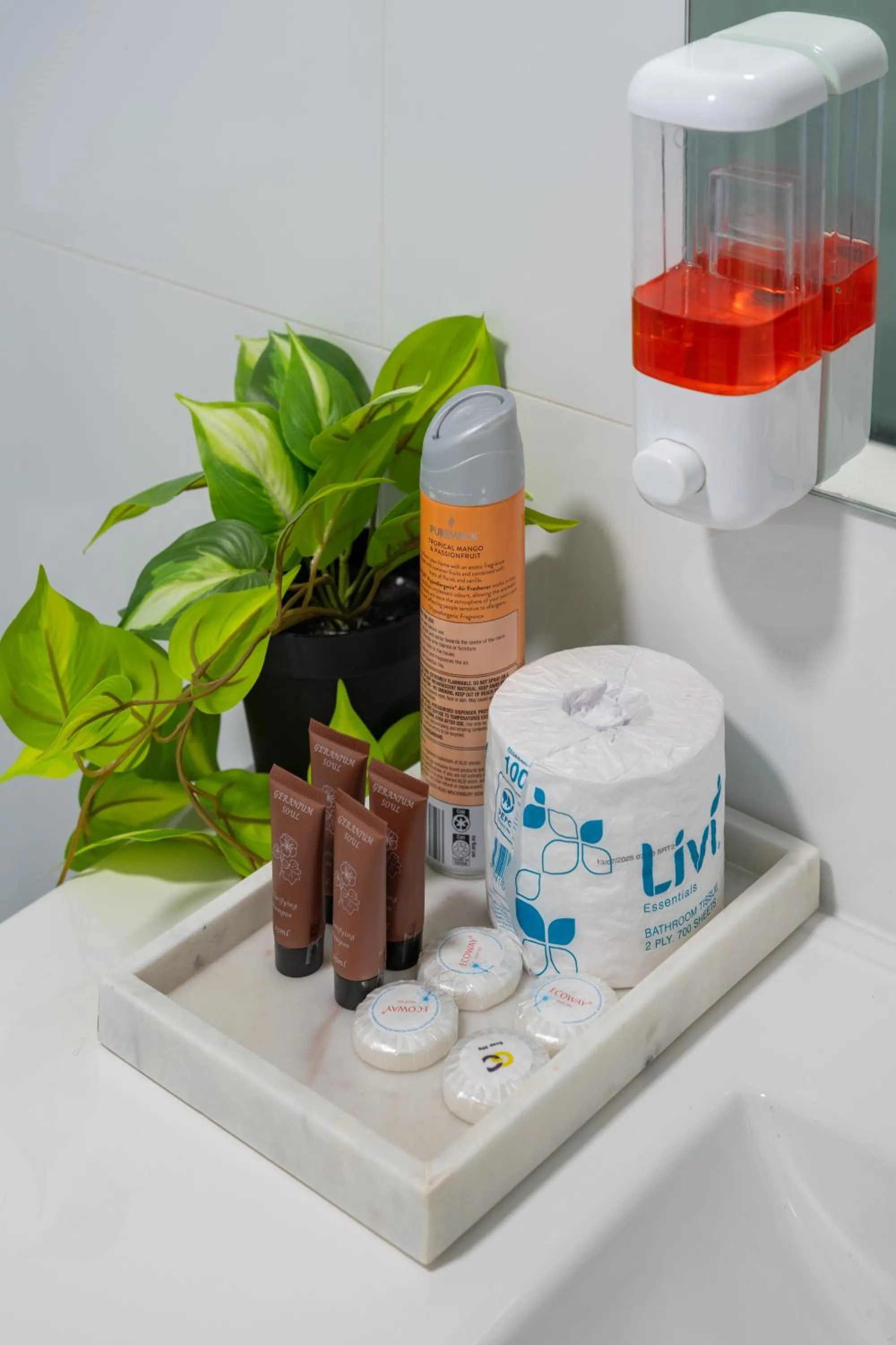 Bathroom in Bankstown Motel 10