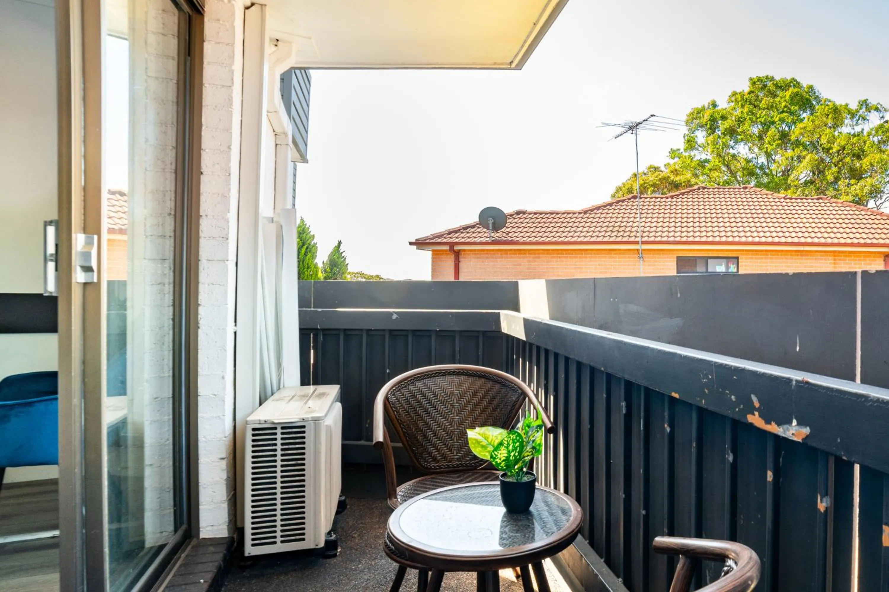 Day in Bankstown Motel 10