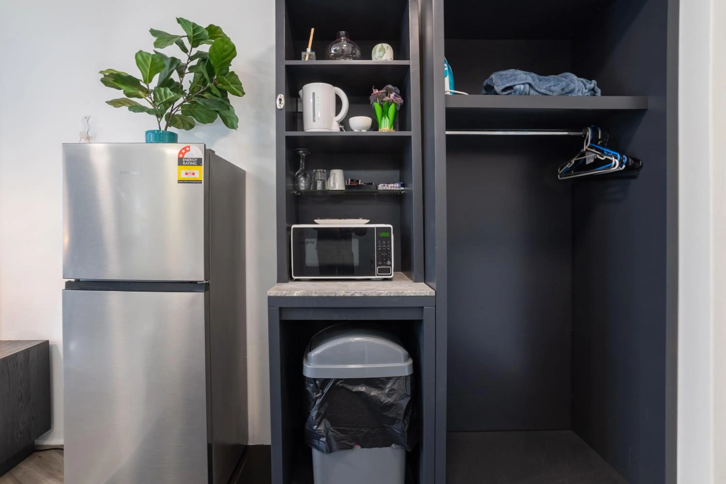 furniture in Bankstown Motel 10