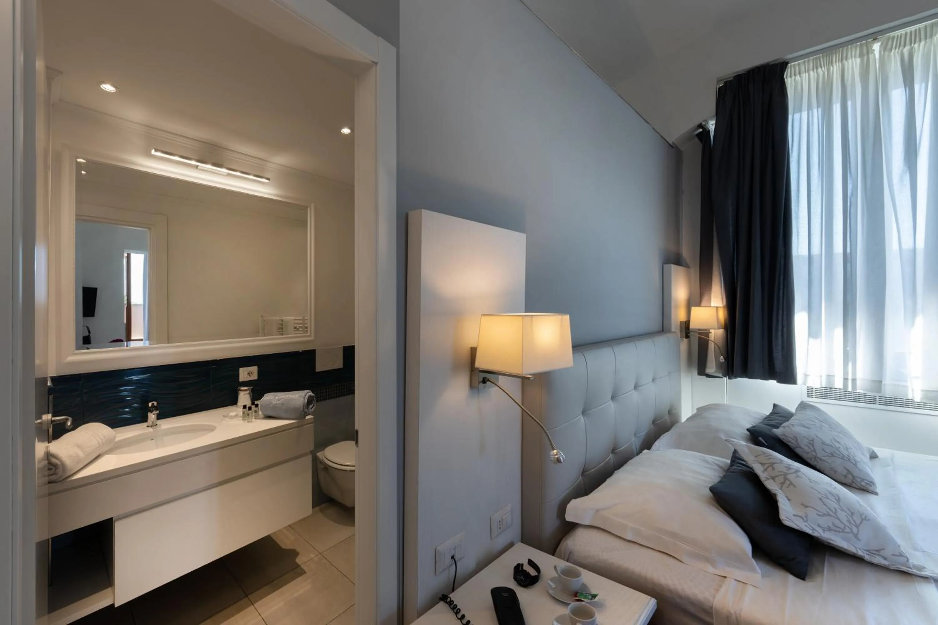 Bathroom, Bed in SorrentoBay