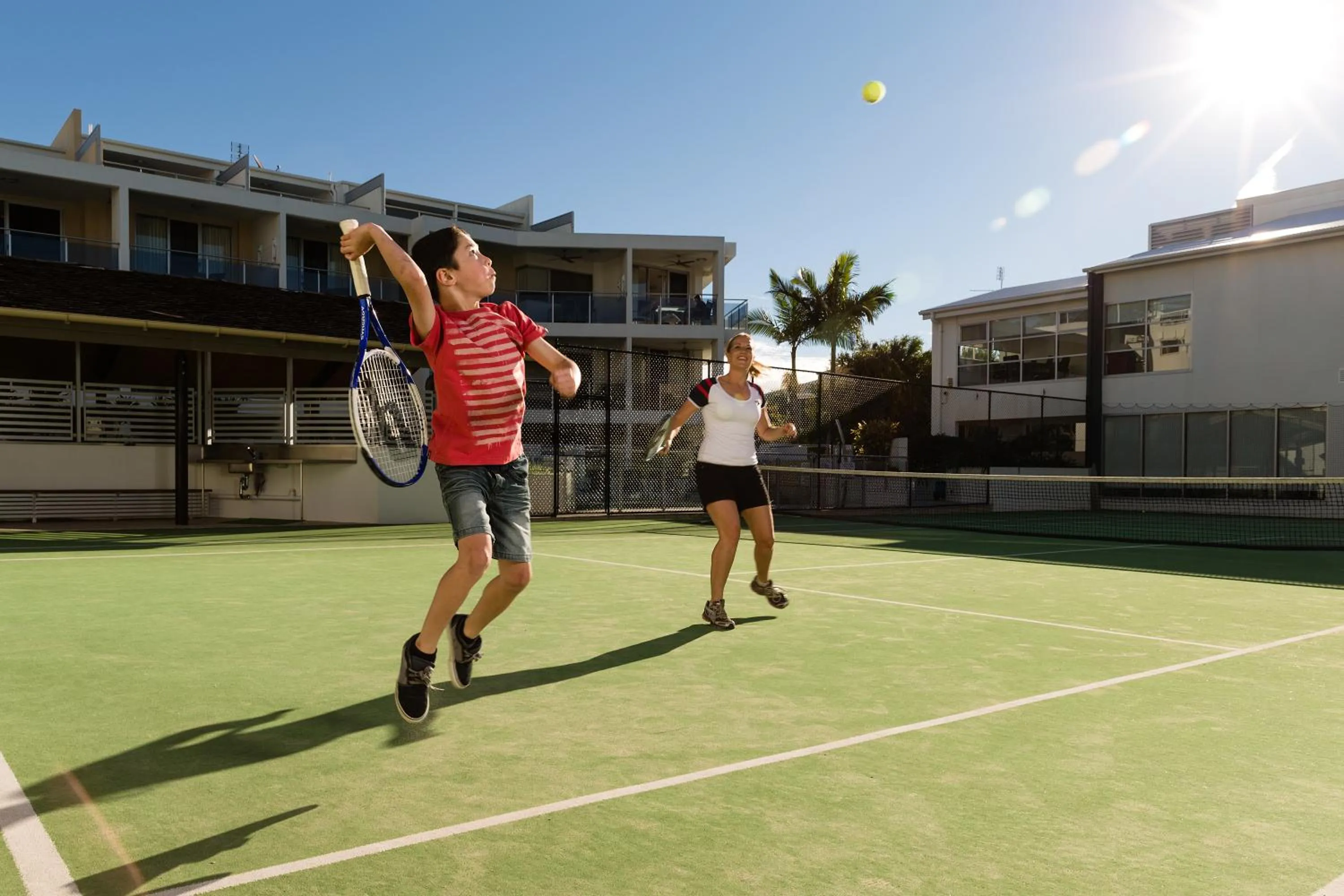 Tennis court in Coolum Seaside Apartments
