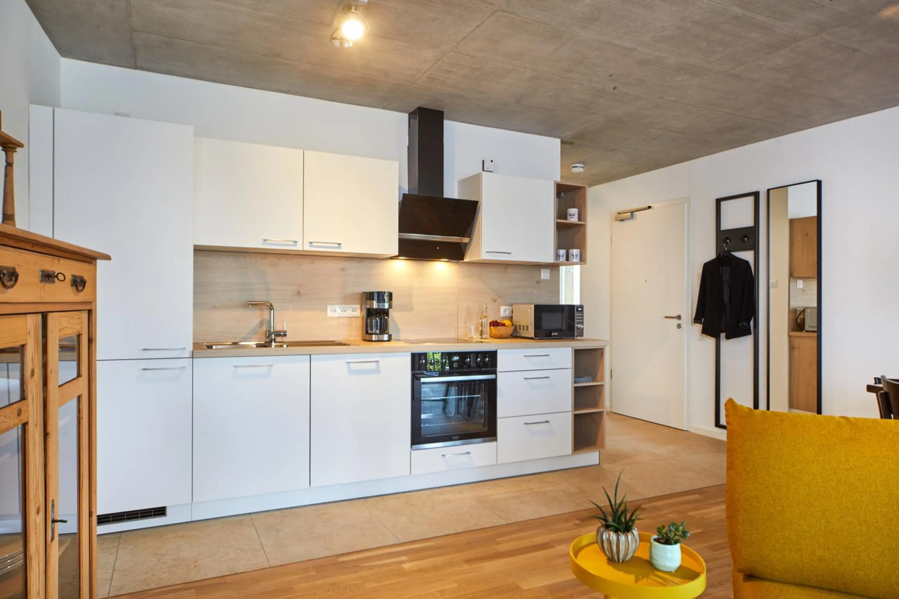 Kitchen or kitchenette in Weinforum Franken Hotel & Restaurant