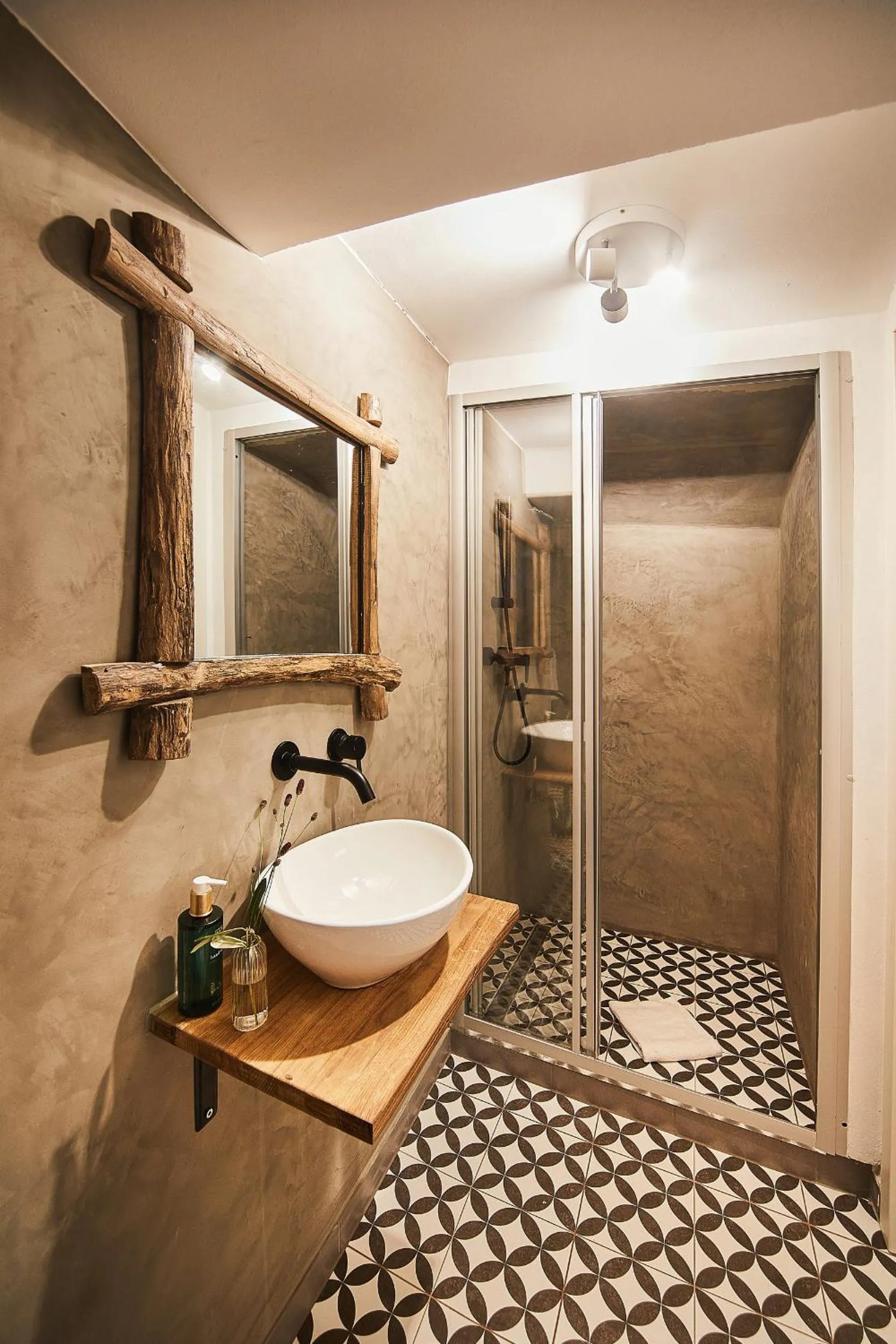 Shower in Weinforum Franken Hotel & Restaurant