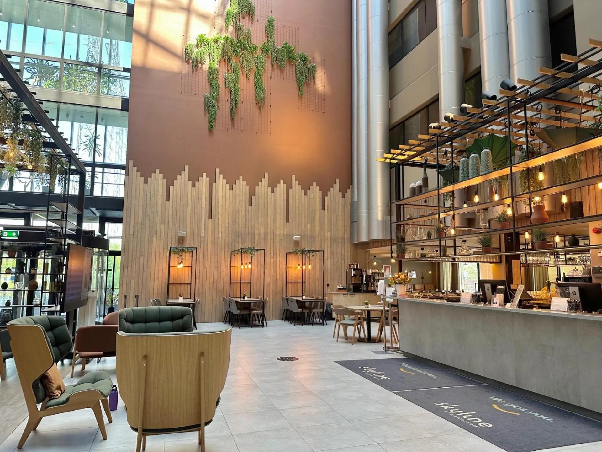 Lobby or reception in Skyline Airport Hotel