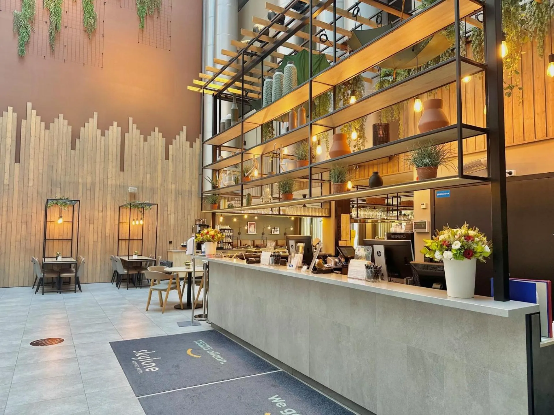 Lobby or reception in Skyline Airport Hotel