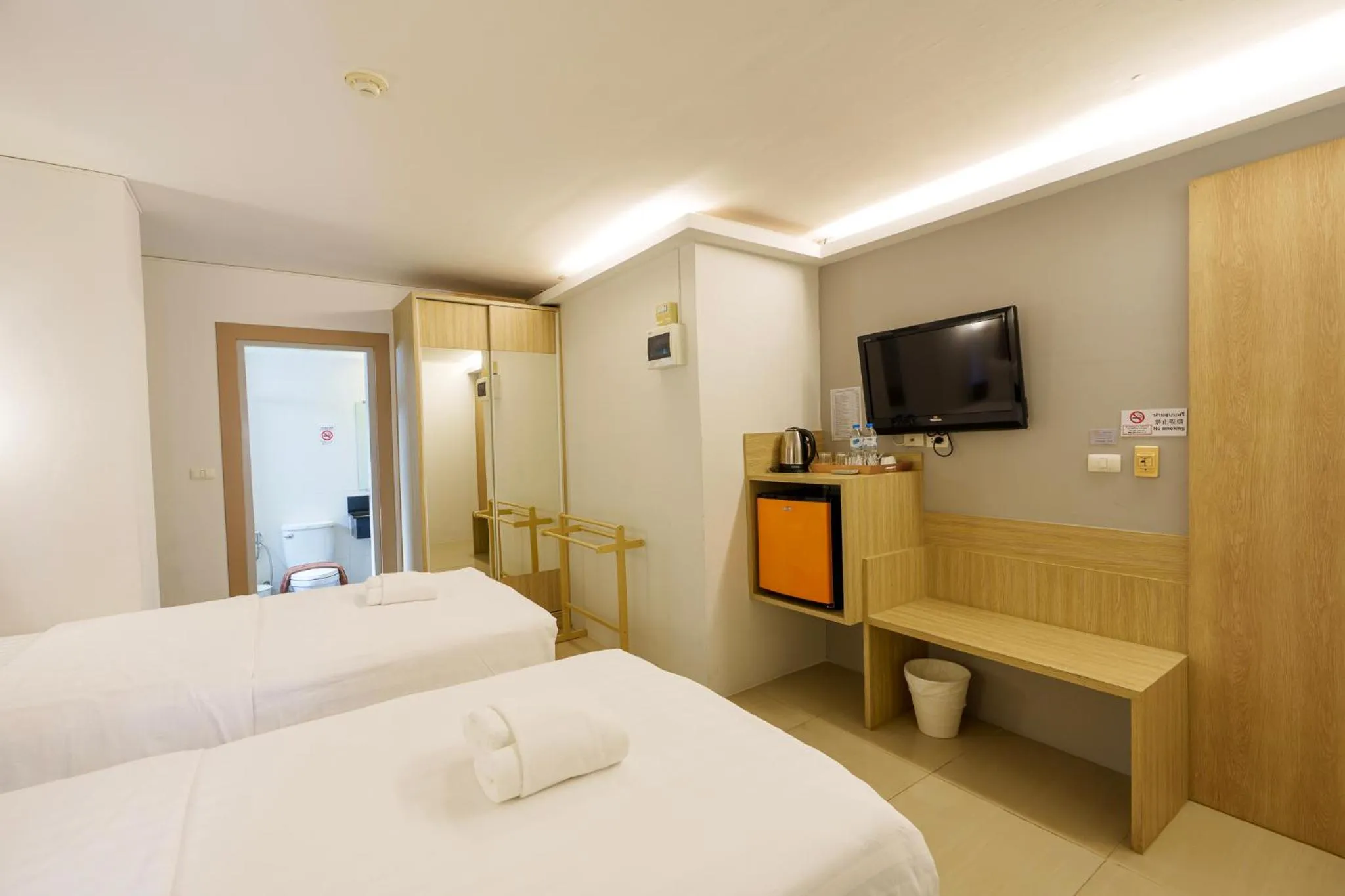 Bed in Prom Ratchada Hotel