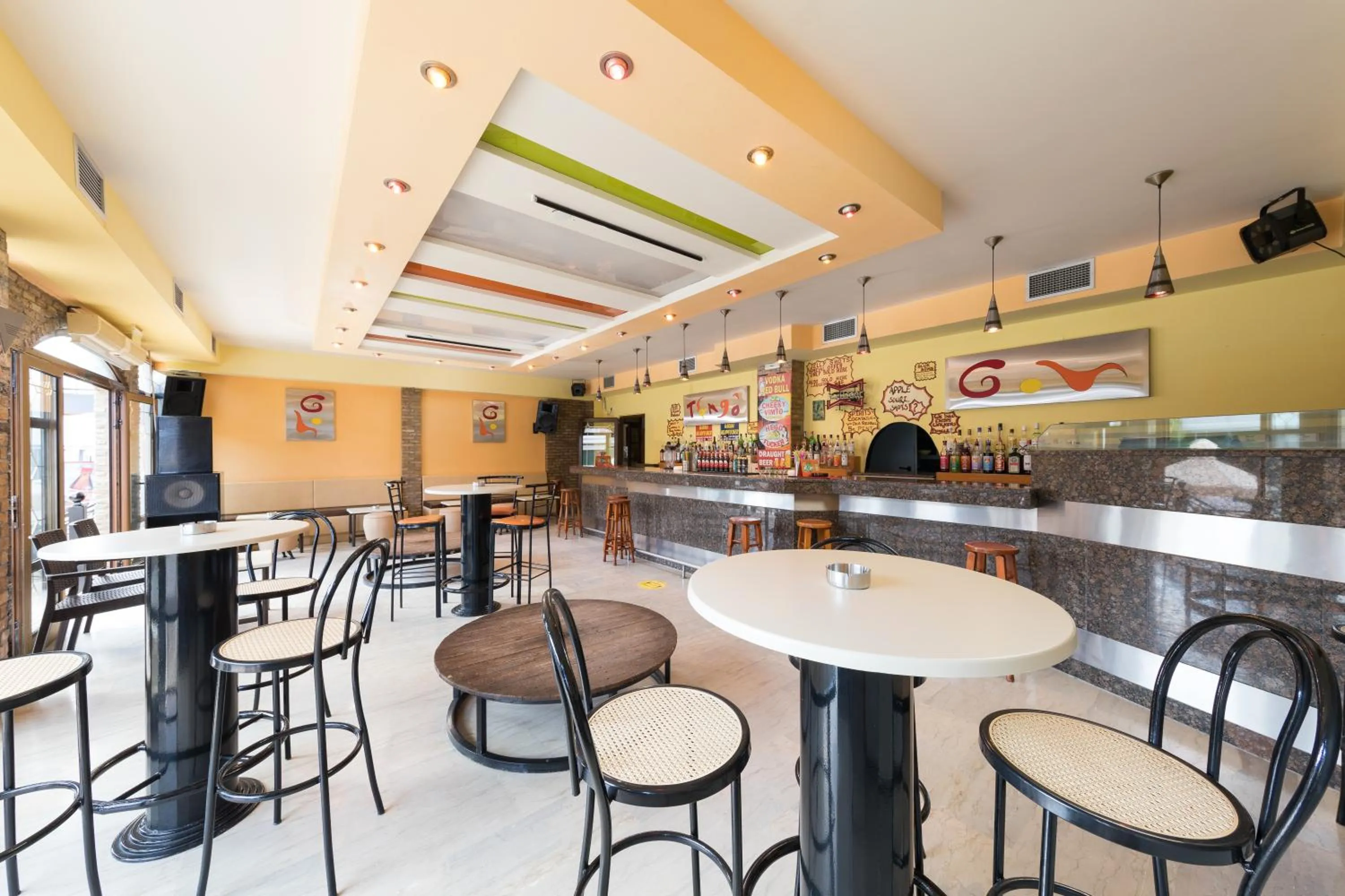 Lounge or bar in Lefkimi Hotel