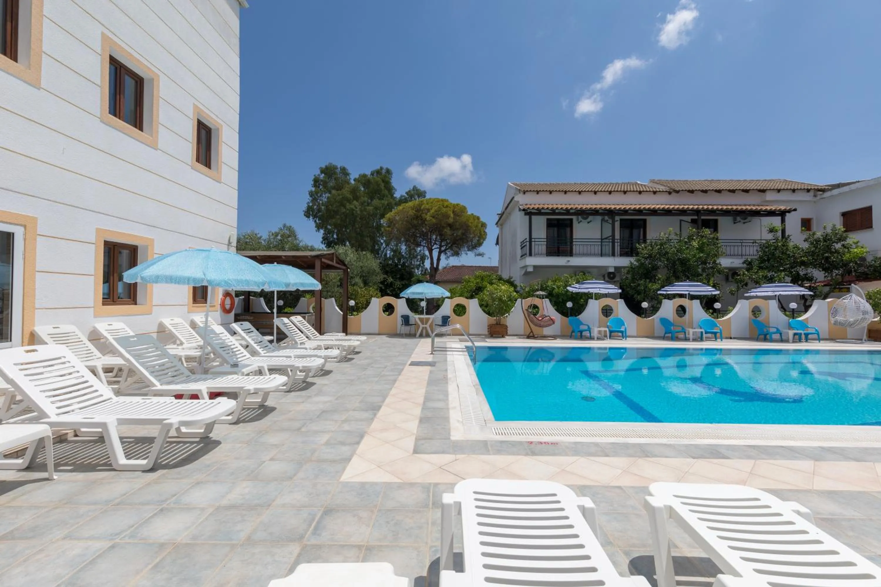 Swimming pool in Lefkimi Hotel
