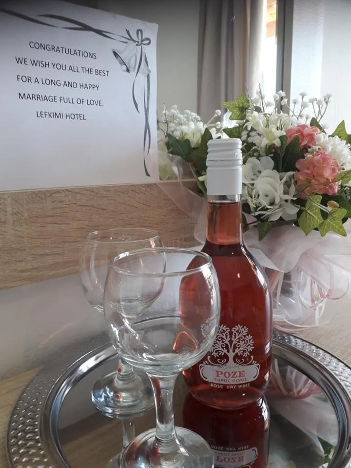 Drinks in Lefkimi Hotel