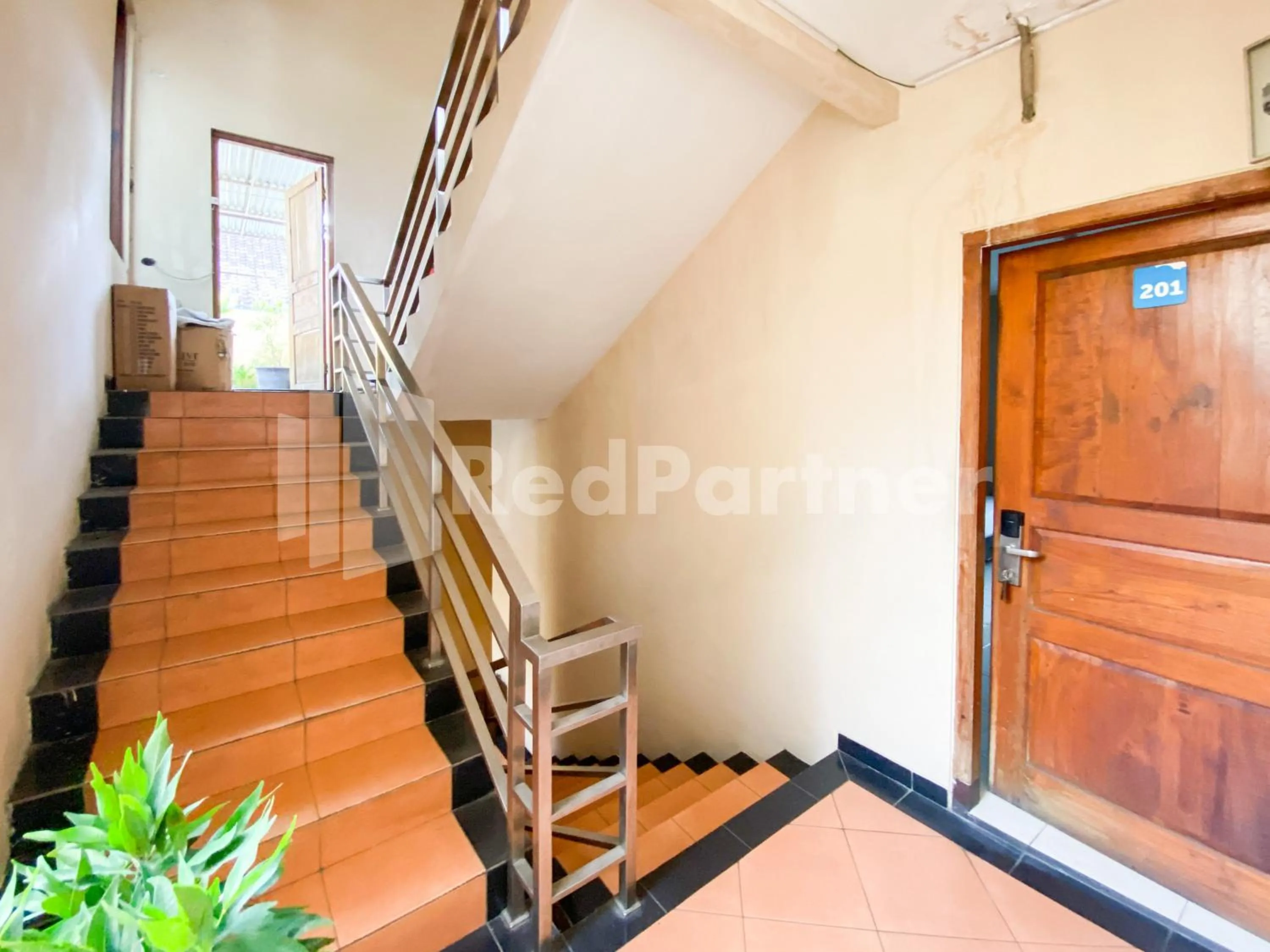 Property building in Istana Griya 2 Hotel Solo RedPartner