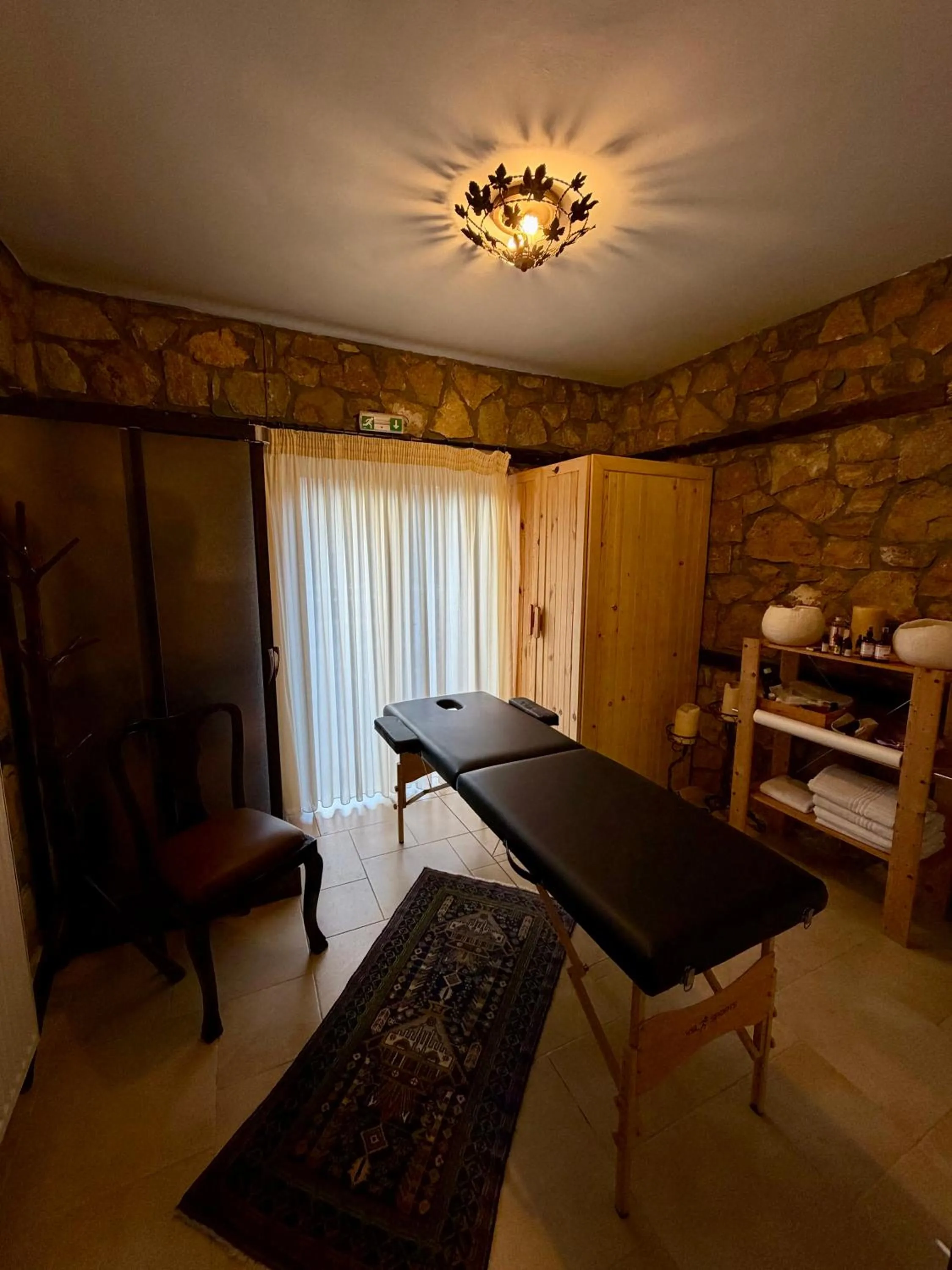 Massage in Archontiko Emmanouilidi Suites
