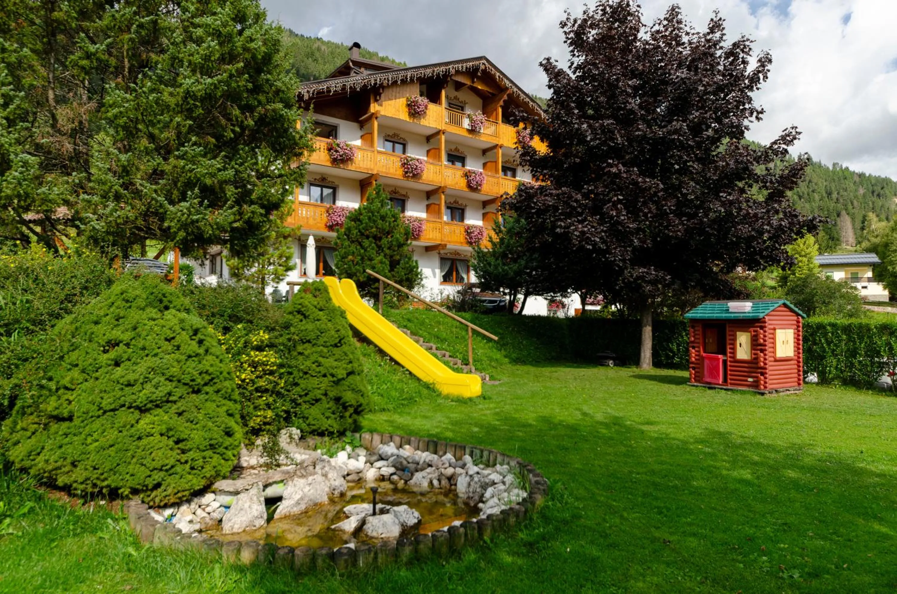 Children play ground in Villa Gemmy