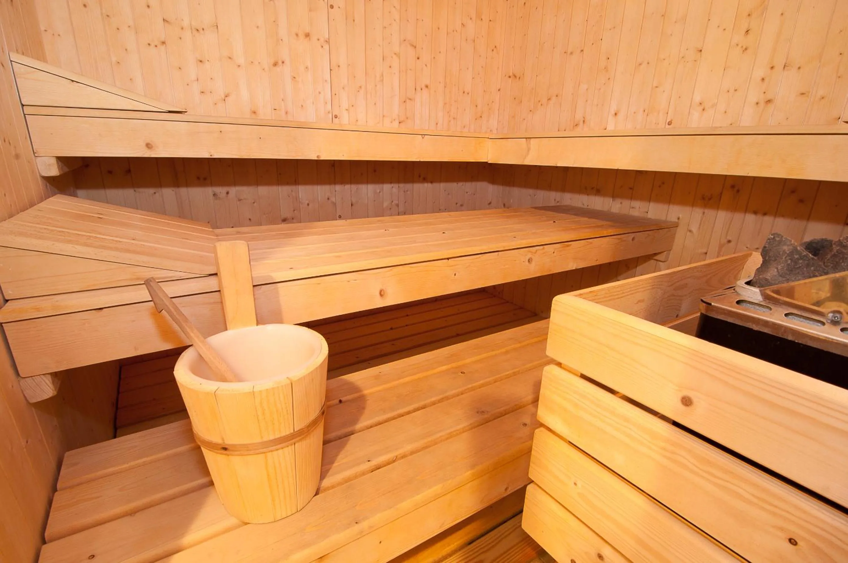 Restaurant/places to eat in Hotel Zerbion