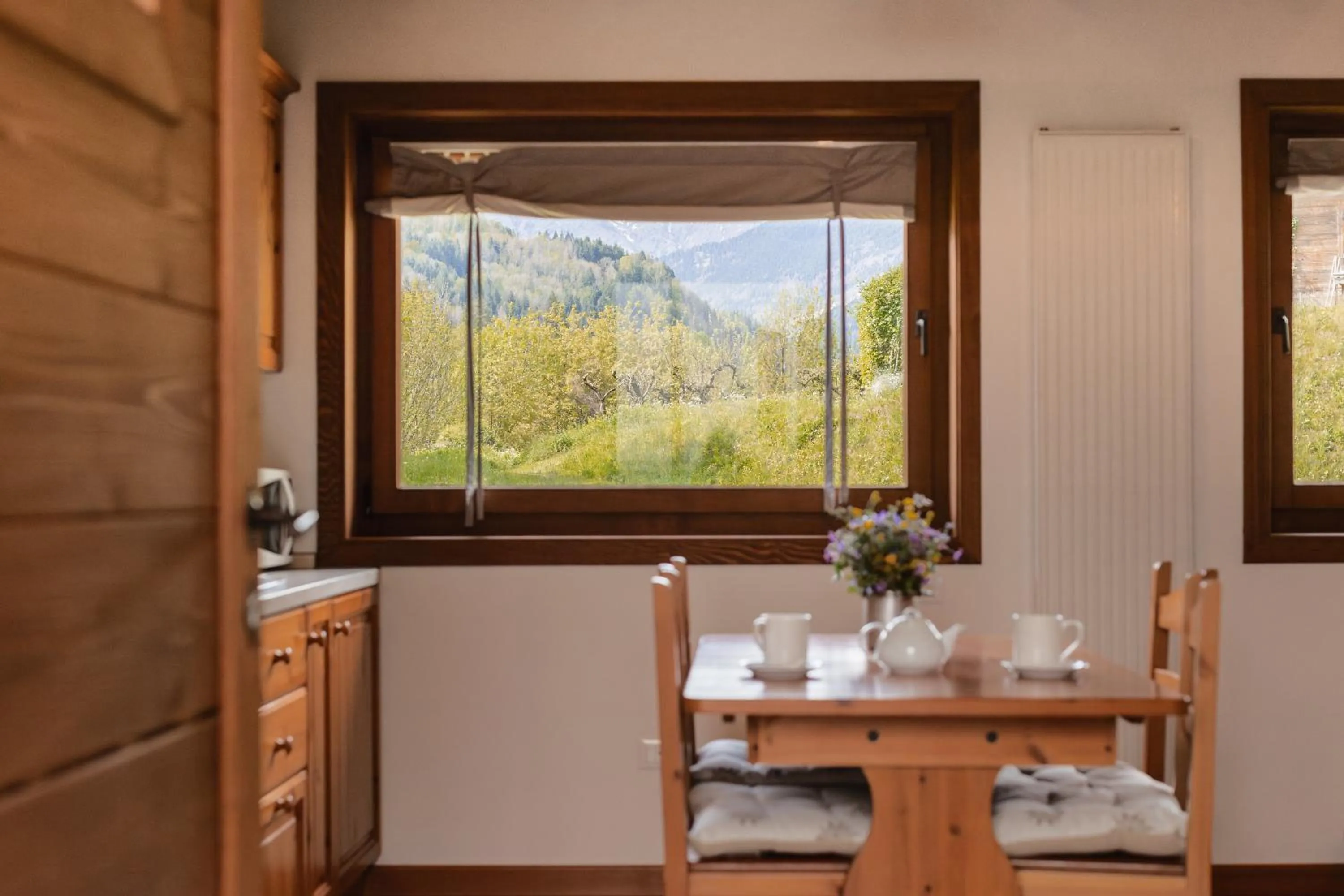 Seating area in Albergo Diffuso Comeglians