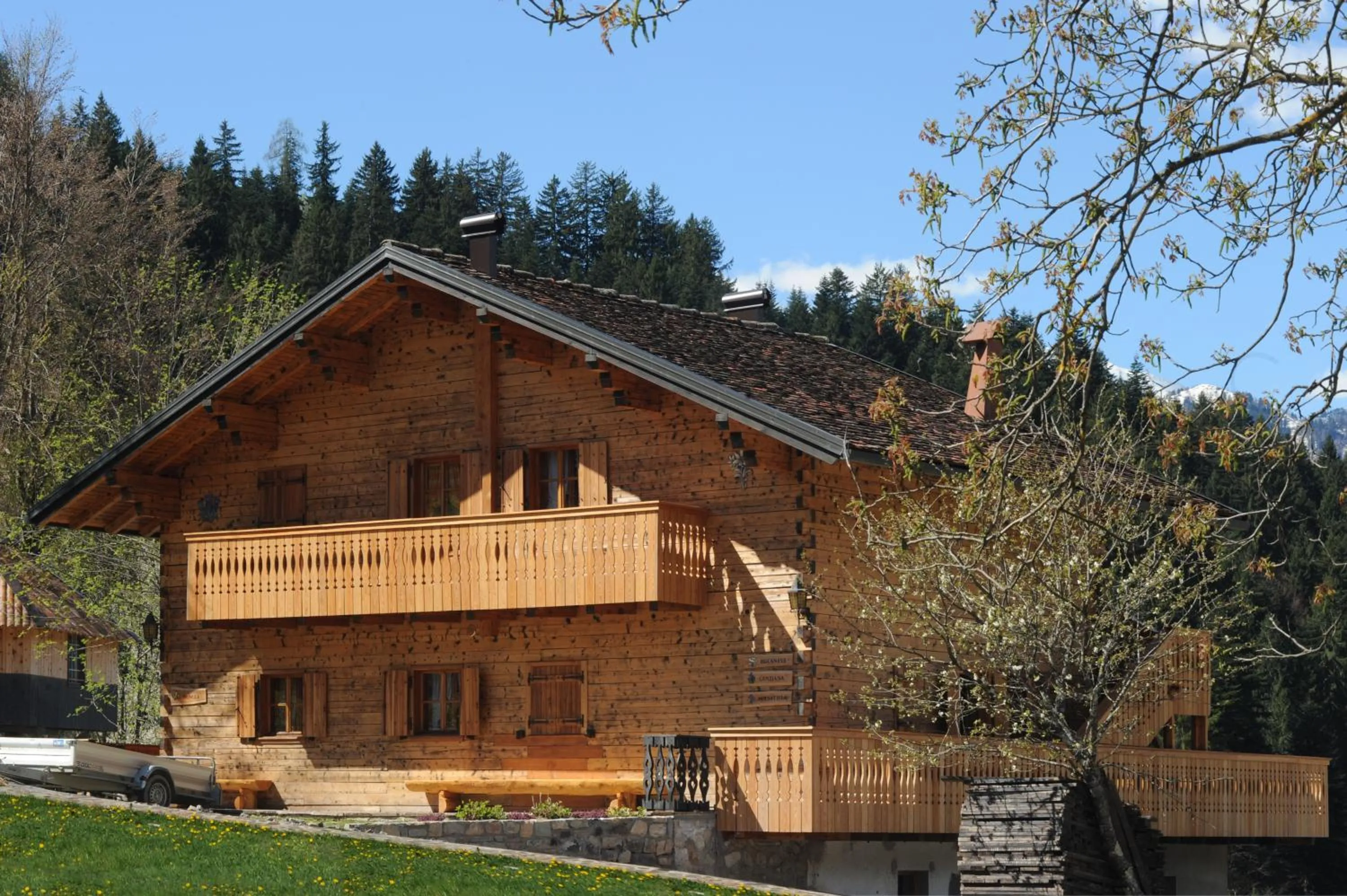 Facade/entrance in Albergo Diffuso Comeglians