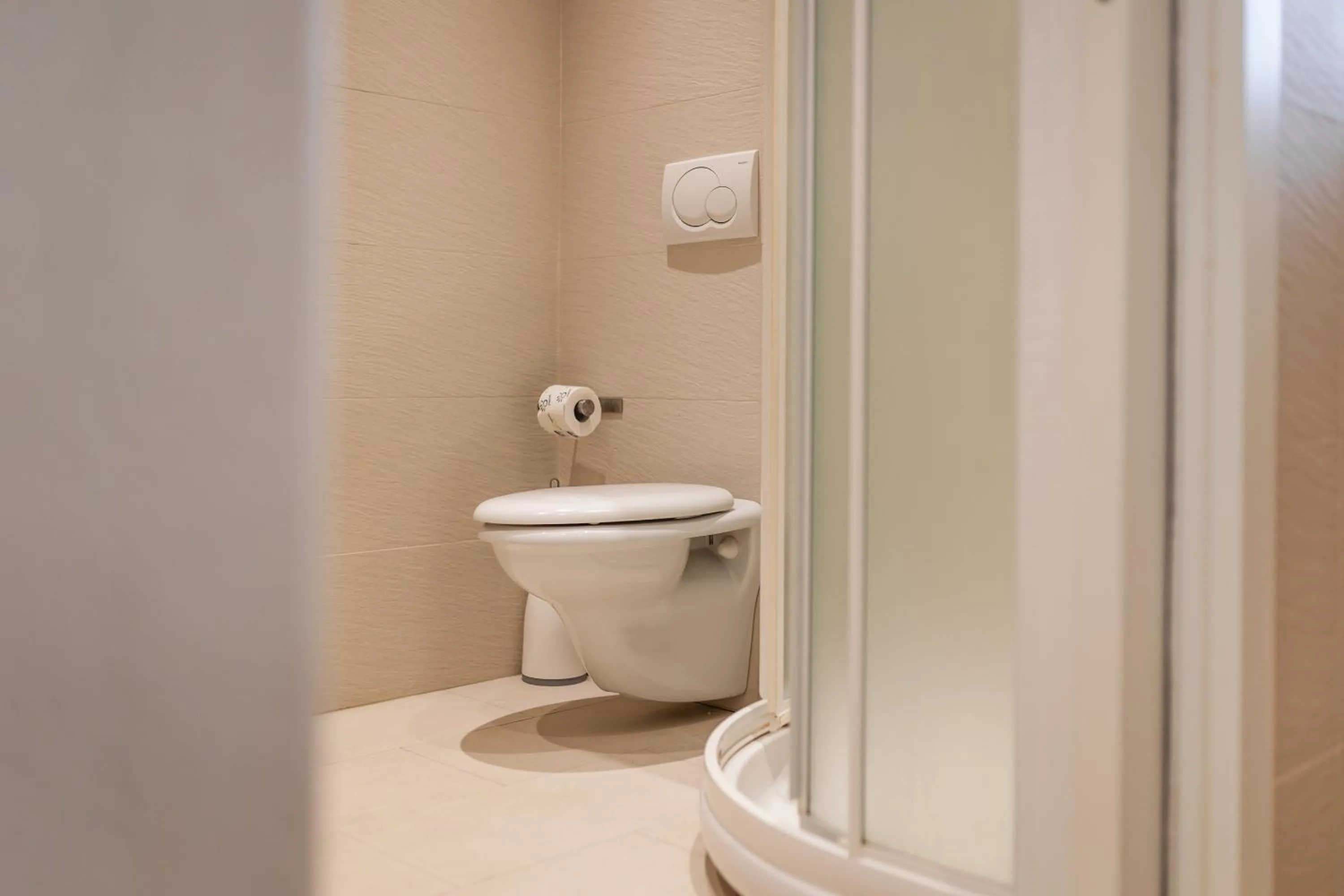 Bathroom in Albergo Diffuso Comeglians