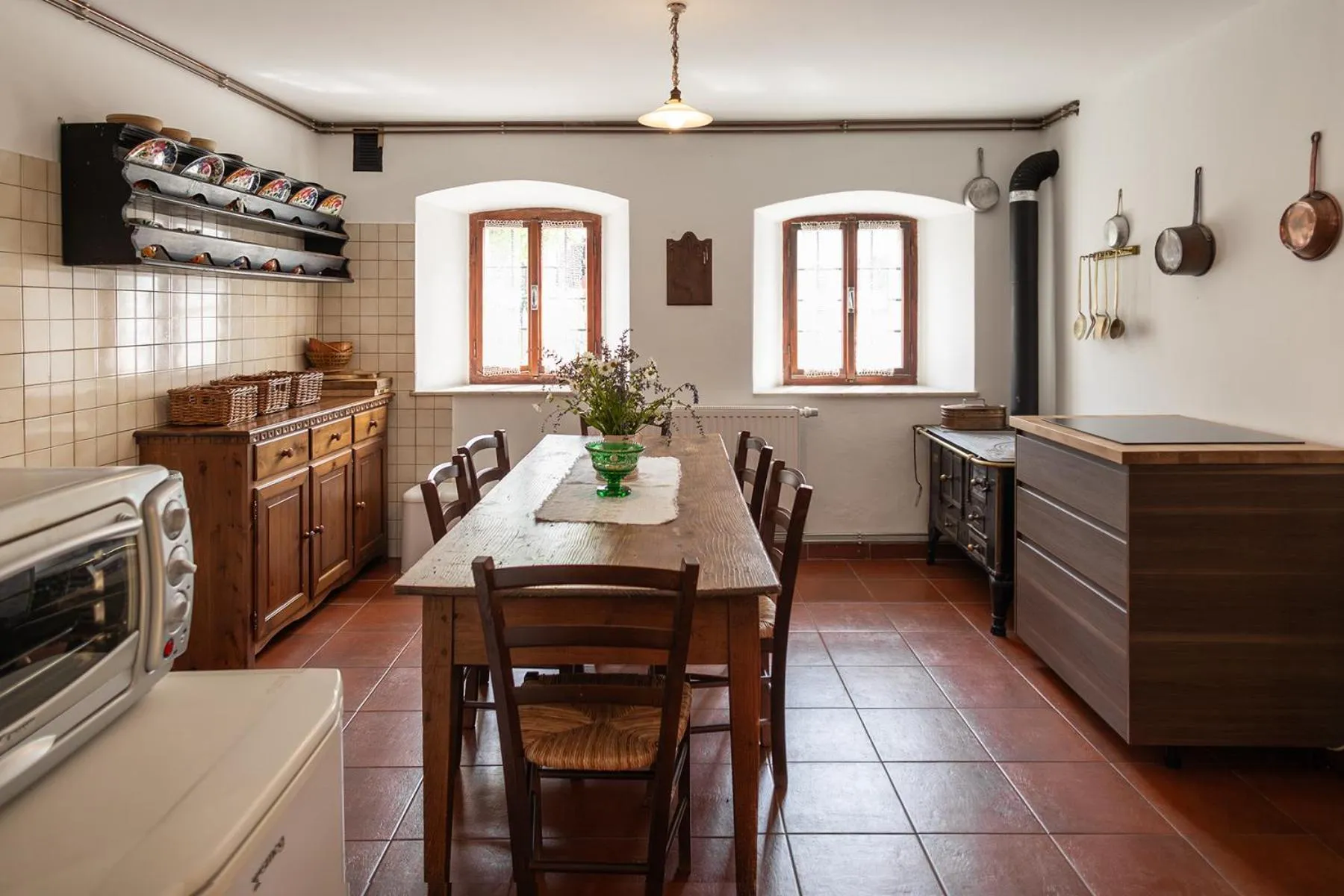 Kitchen or kitchenette in Albergo Diffuso Comeglians