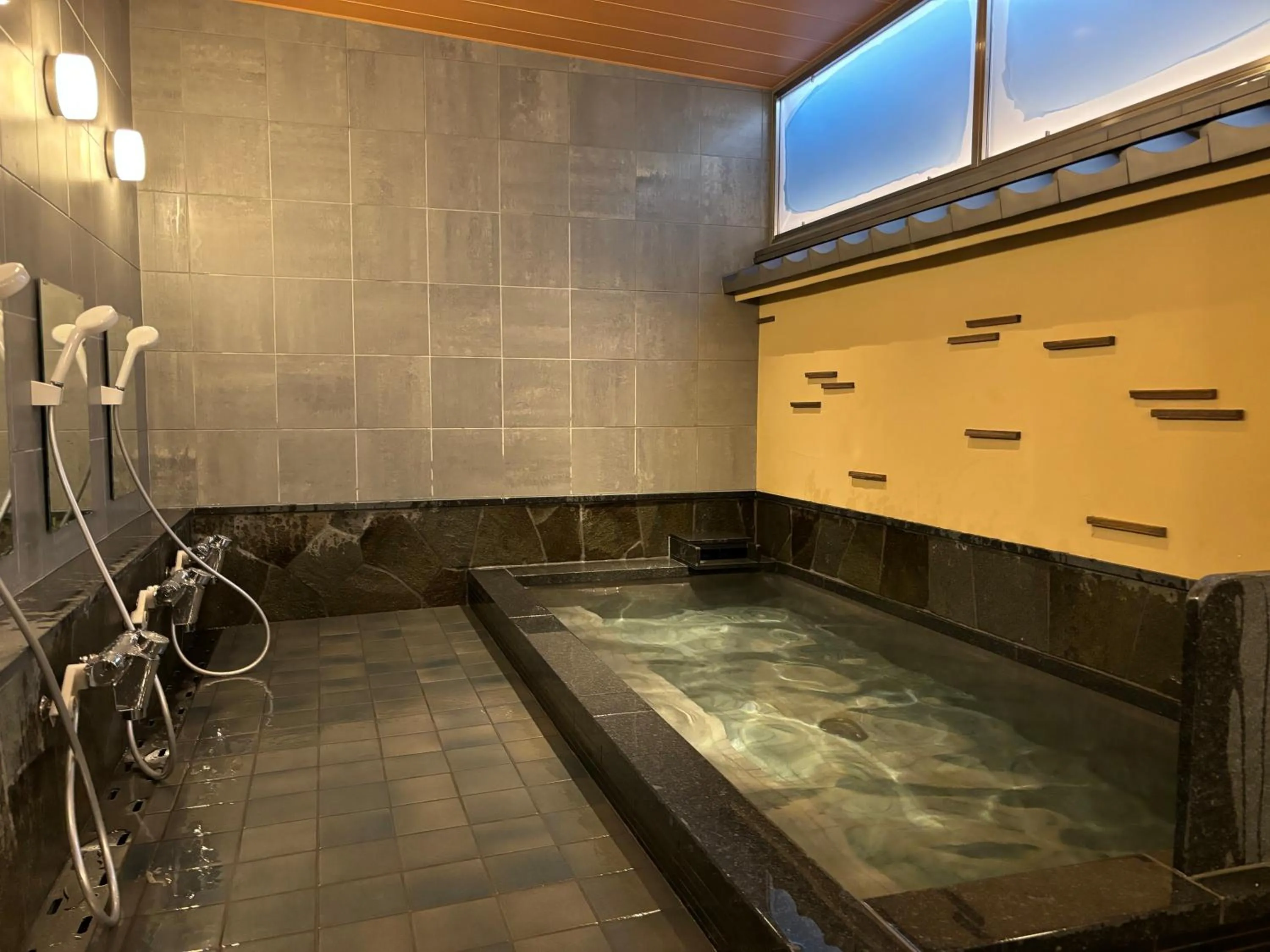 Public Bath in Matsumoto Ryokan