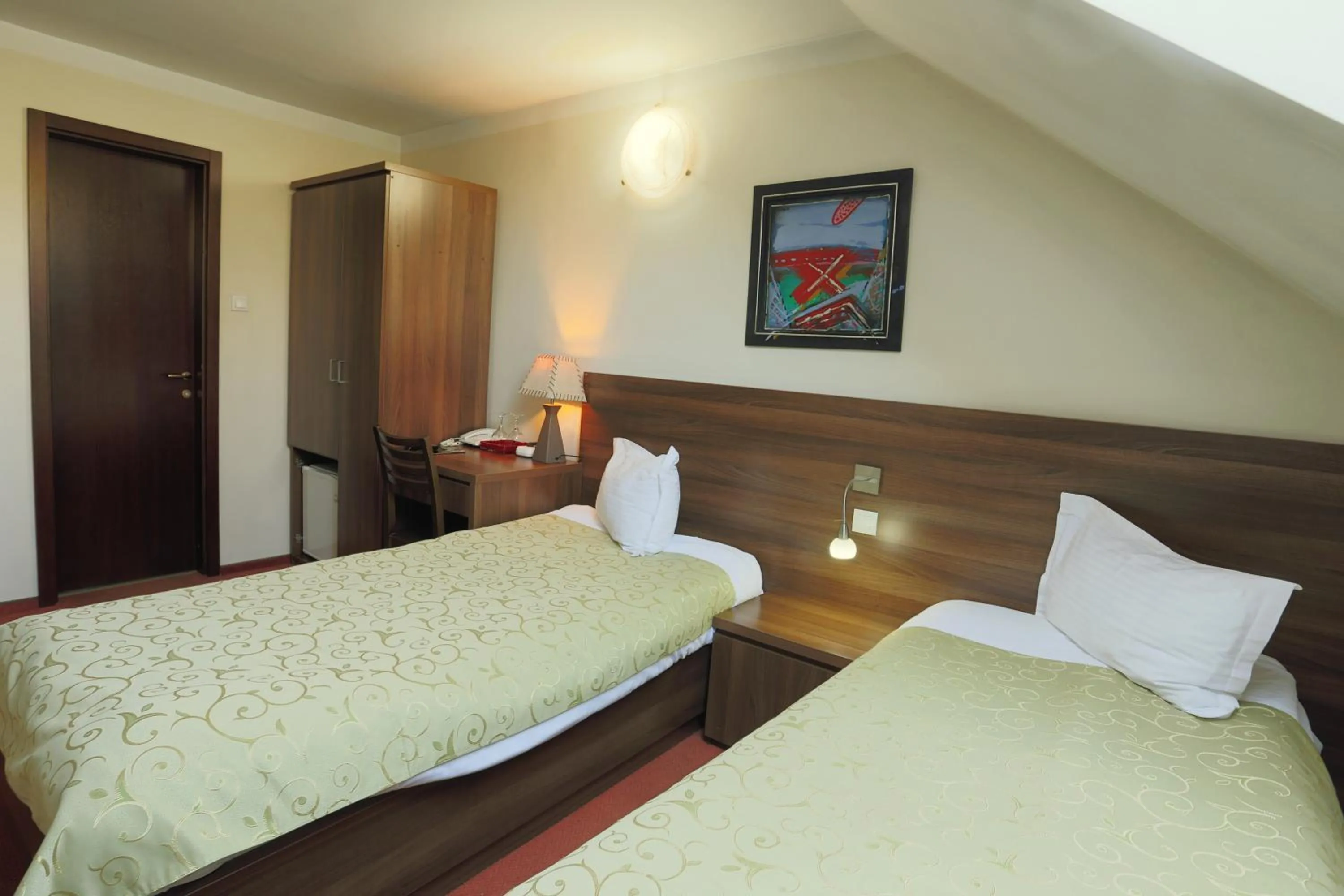 Photo of the whole room, Bed in Pension Tempo