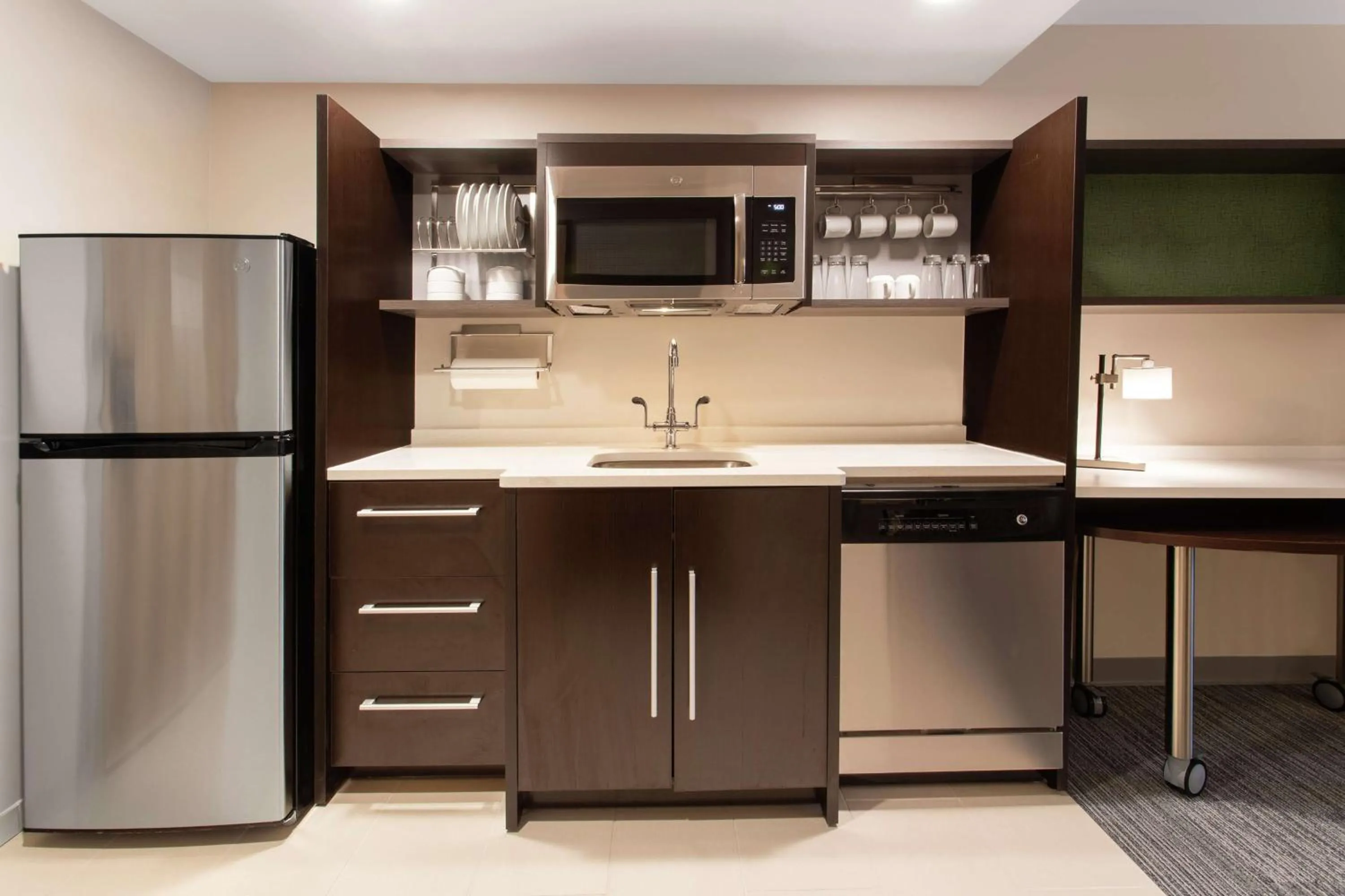 Kitchen or kitchenette in Home2 Suites Smithfield Providence