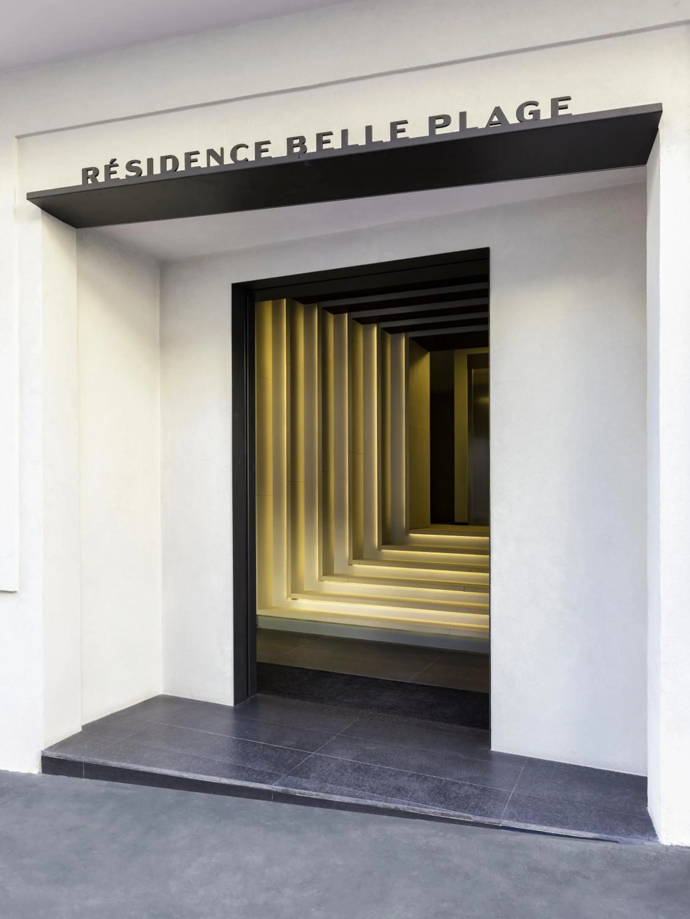 Property building in Hôtel & Spa Belle Plage